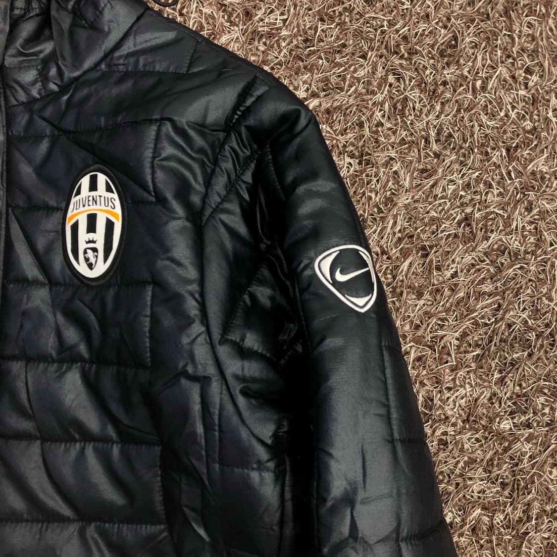 나이키 유벤투스 후드 패딩 점퍼 상품이미지4