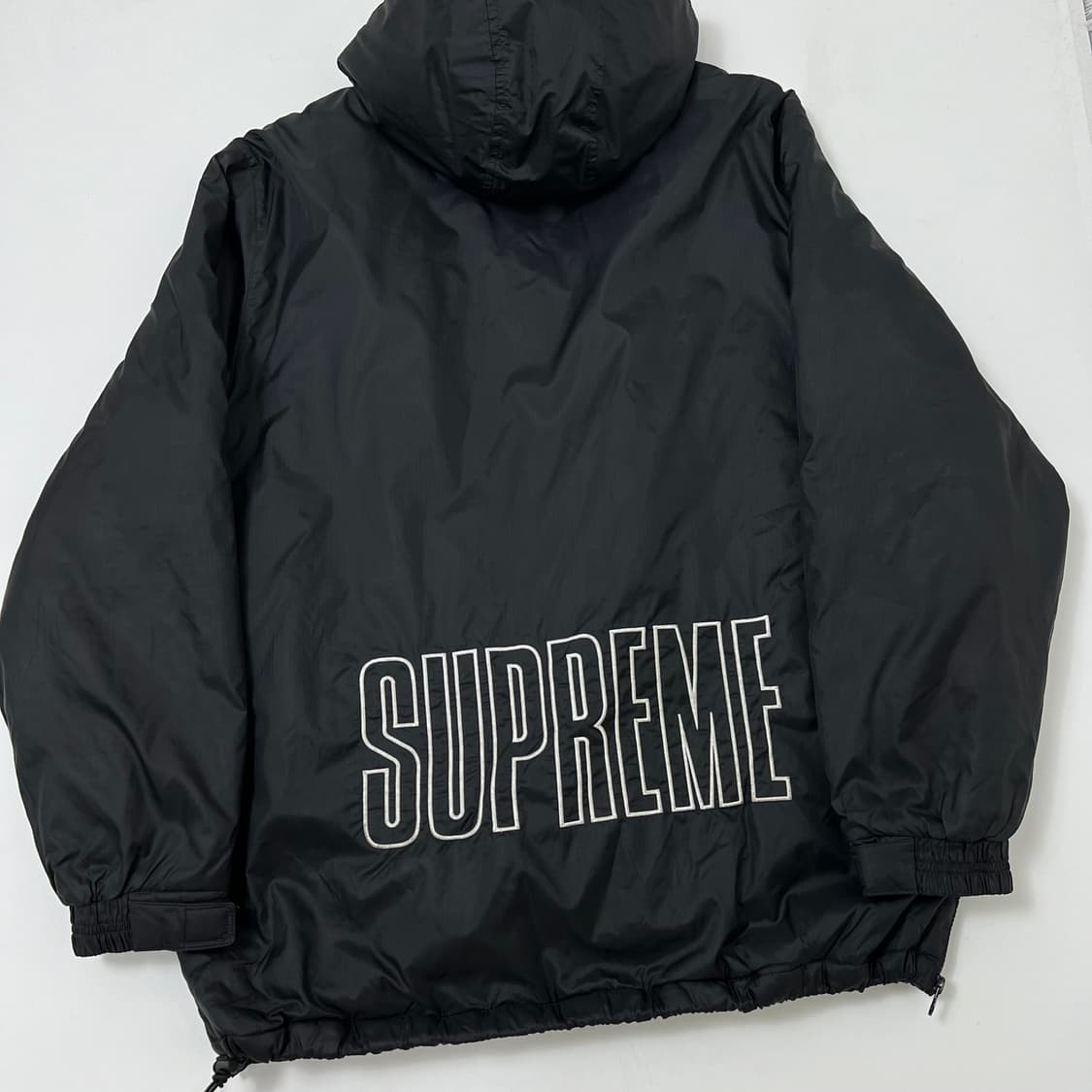 슈프림 X 챔피온 블랙 후드 아노락 점퍼 상품이미지1