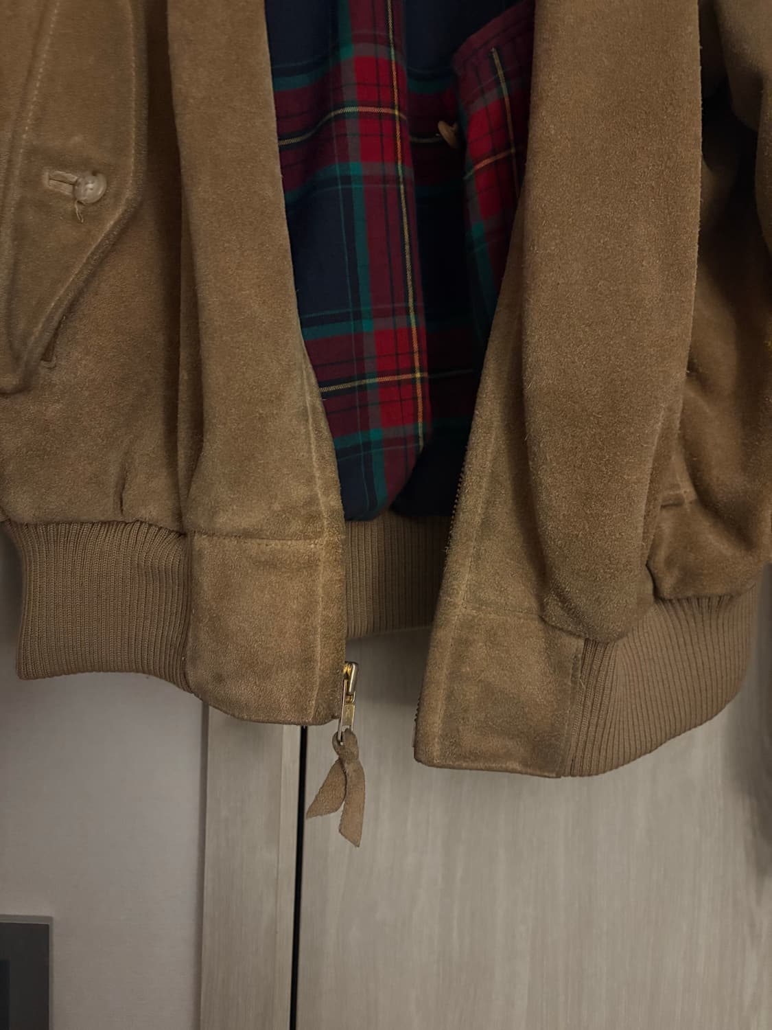 이종원 착용 / 폴로 스웨이드 바라쿠타 상품이미지5