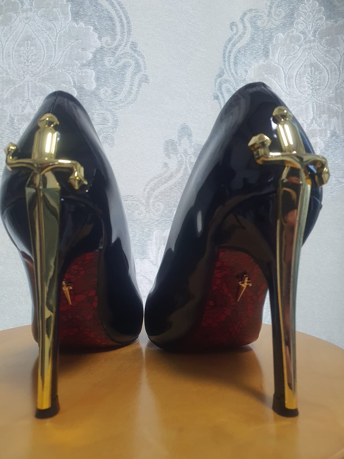 럭셔리 블랙 에나멜 스틸레토 하이힐 상품이미지8