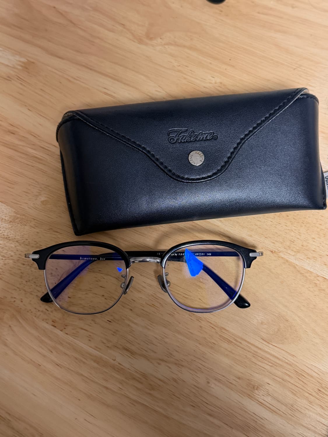 페이크미 hometown 하금테 안경 판매합니다. 상품이미지3