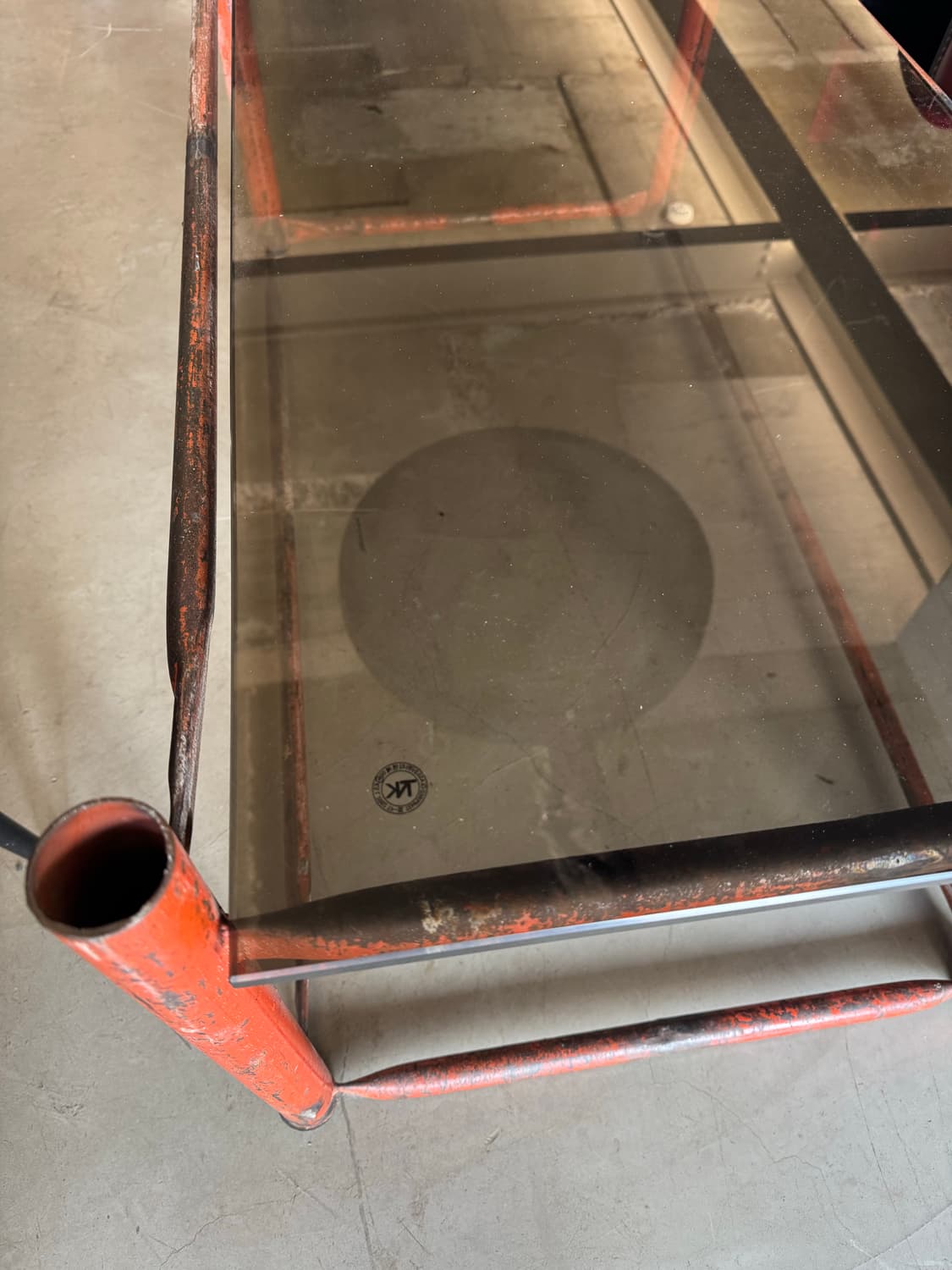 인더스트리얼느낌 유리 테이블 상품이미지4