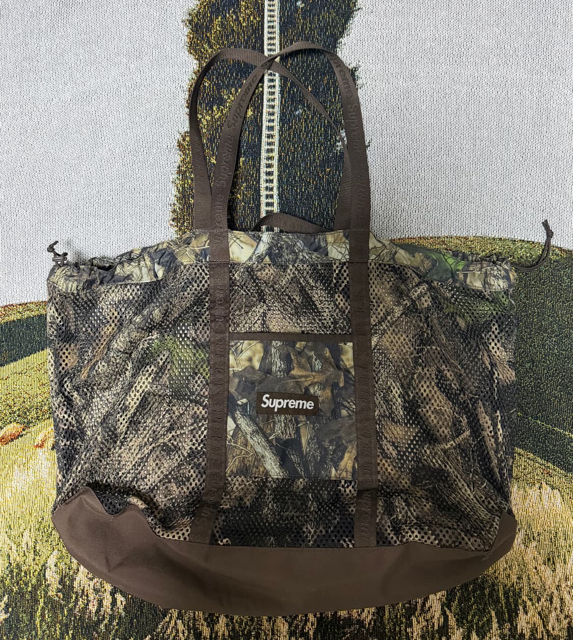 슈프림 메쉬 토트백 트루팀버 카나티 카모 25SS 상품이미지1