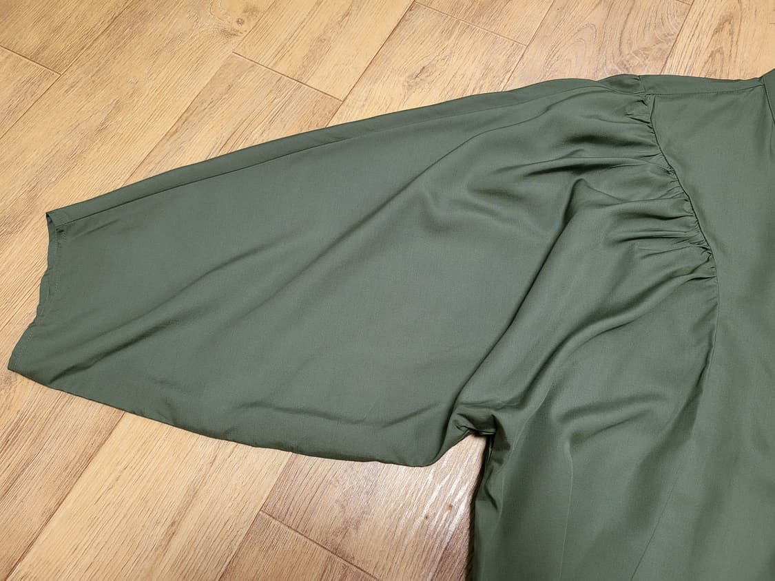 허앤쉬(her&she) 아방블라우스 프리사이즈 새상품 상품이미지4