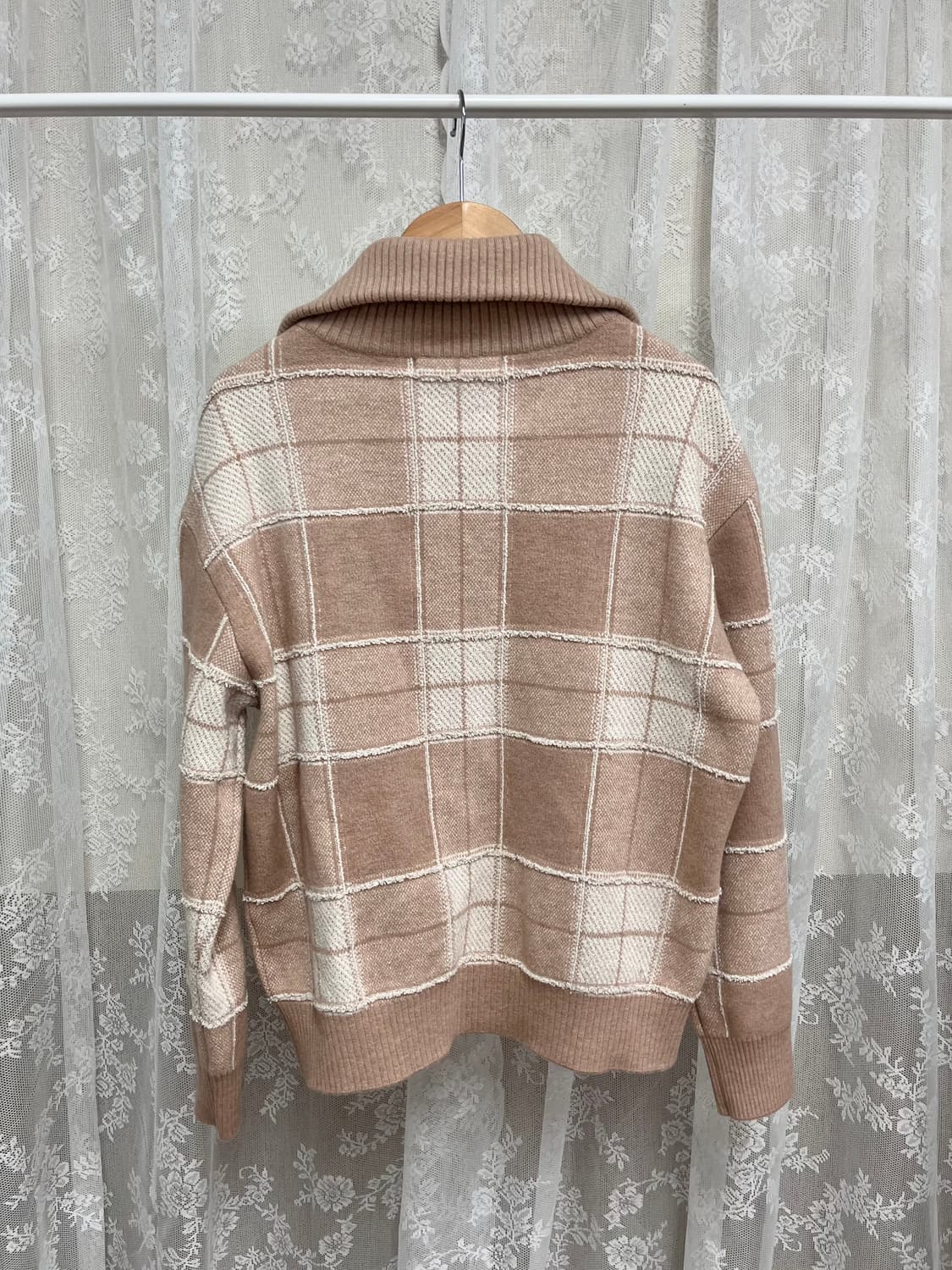 66) 닥스 24FW 빅체크 카라형 집업 가디건 베이지 상품이미지2