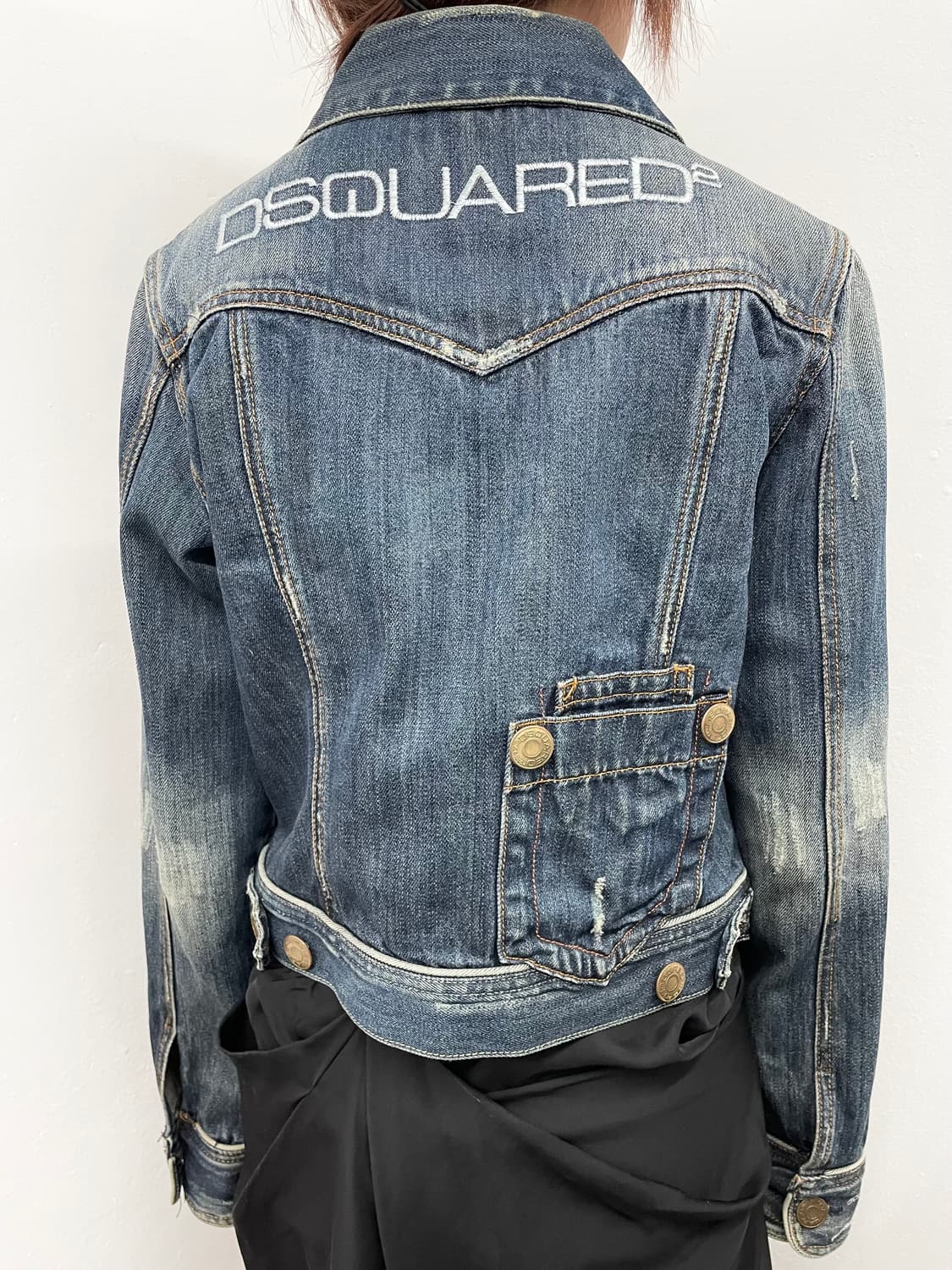 디스퀘어드 워싱 디테일 데님 자켓 상품이미지5