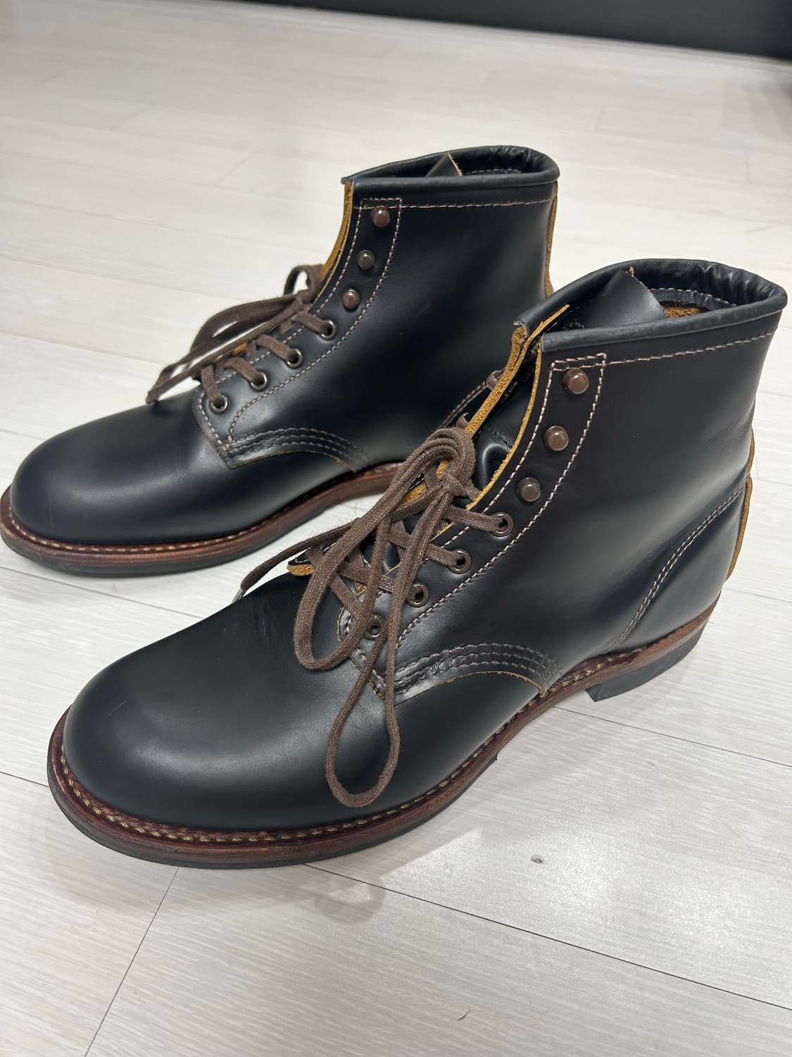 레드윙 벡맨 9060 8d 260사이즈 상품이미지2