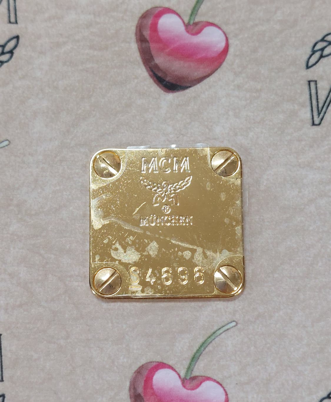 새상품) MCM 가방 명품 한정판 발렌타인 스위트 비세토스 리미티드에디션 상품이미지4