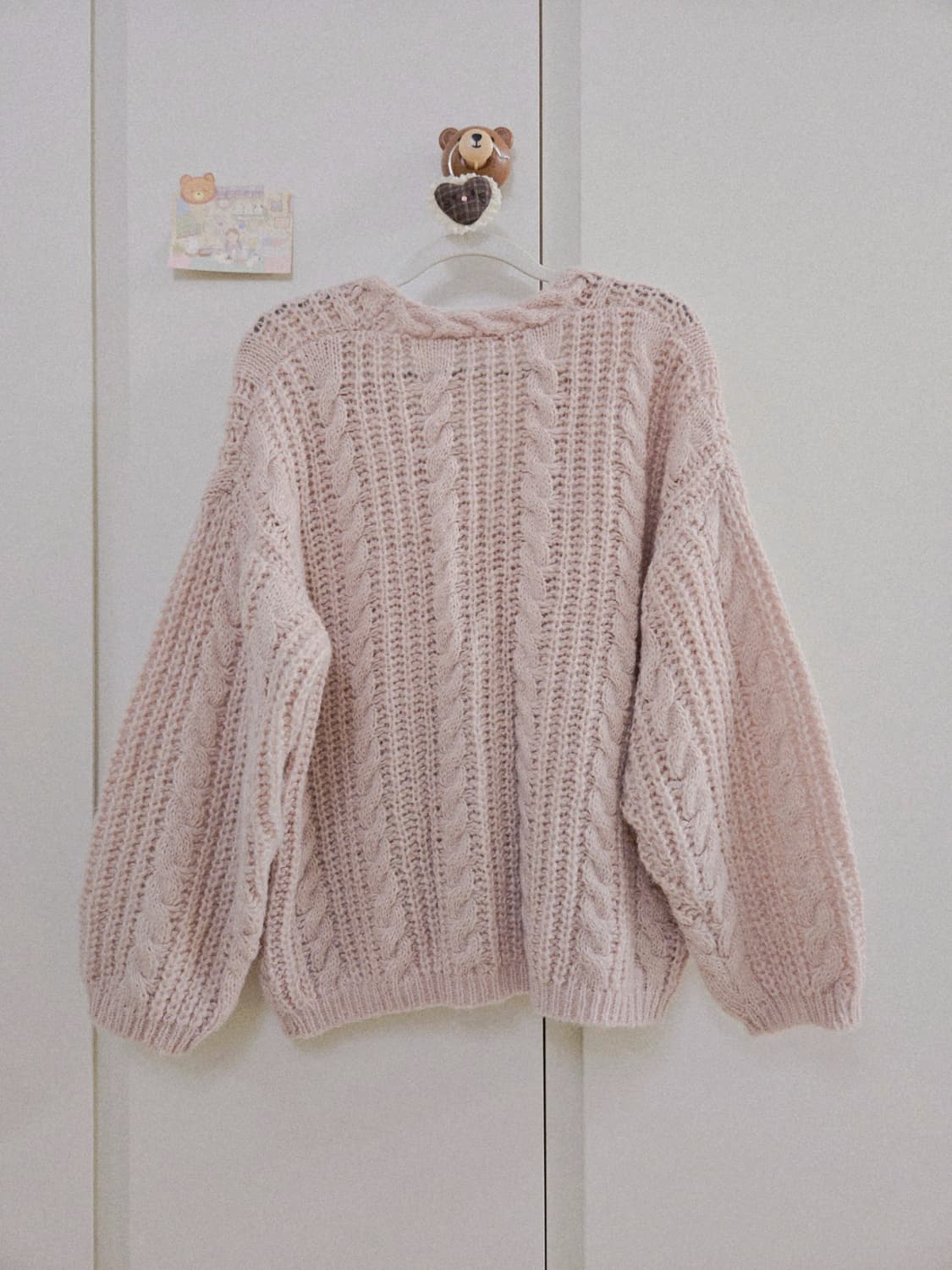 딸기우유 브이넥 케이블 니트 상품이미지7