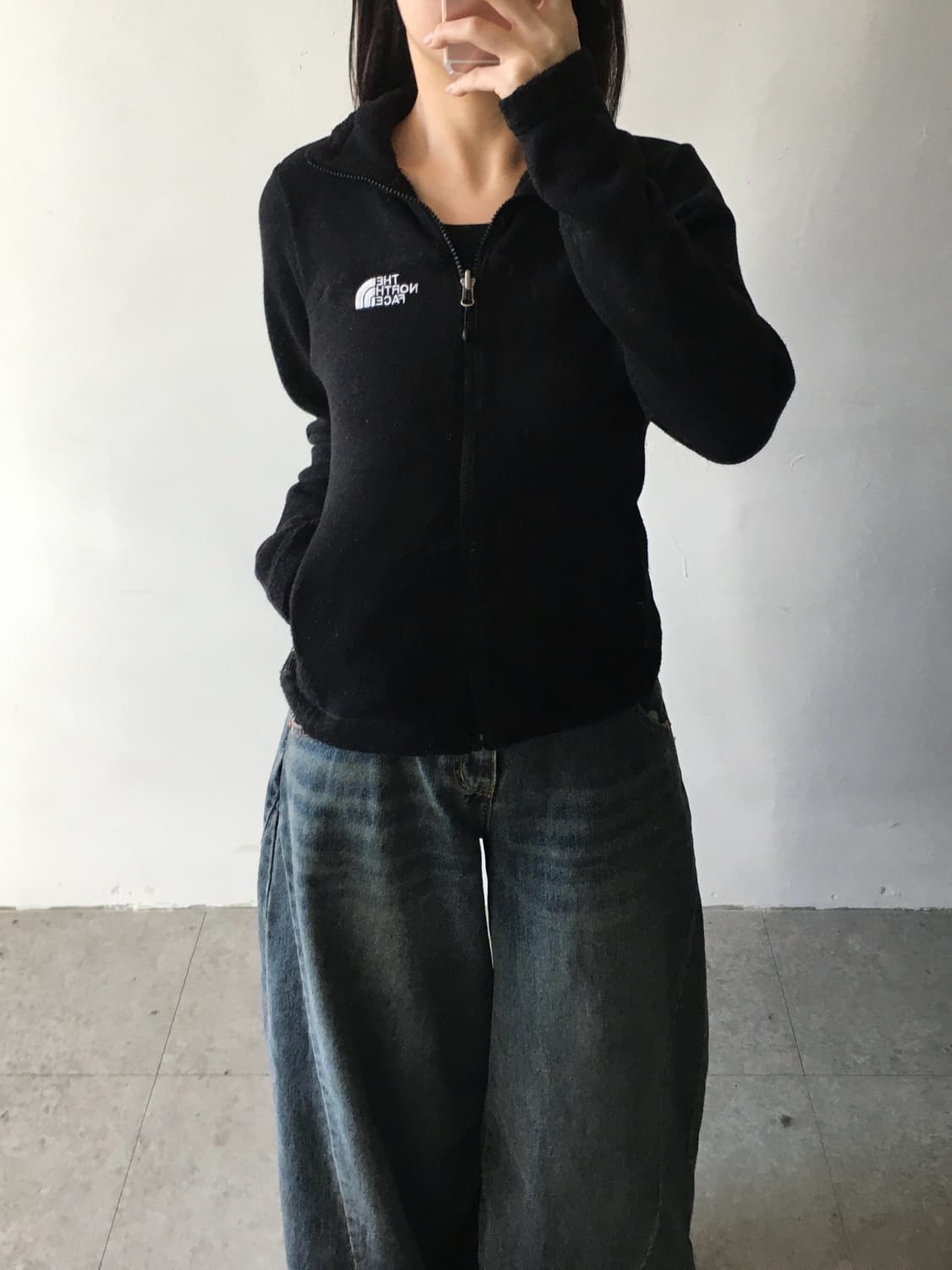 노스페이스 로고 후리스 상품이미지1