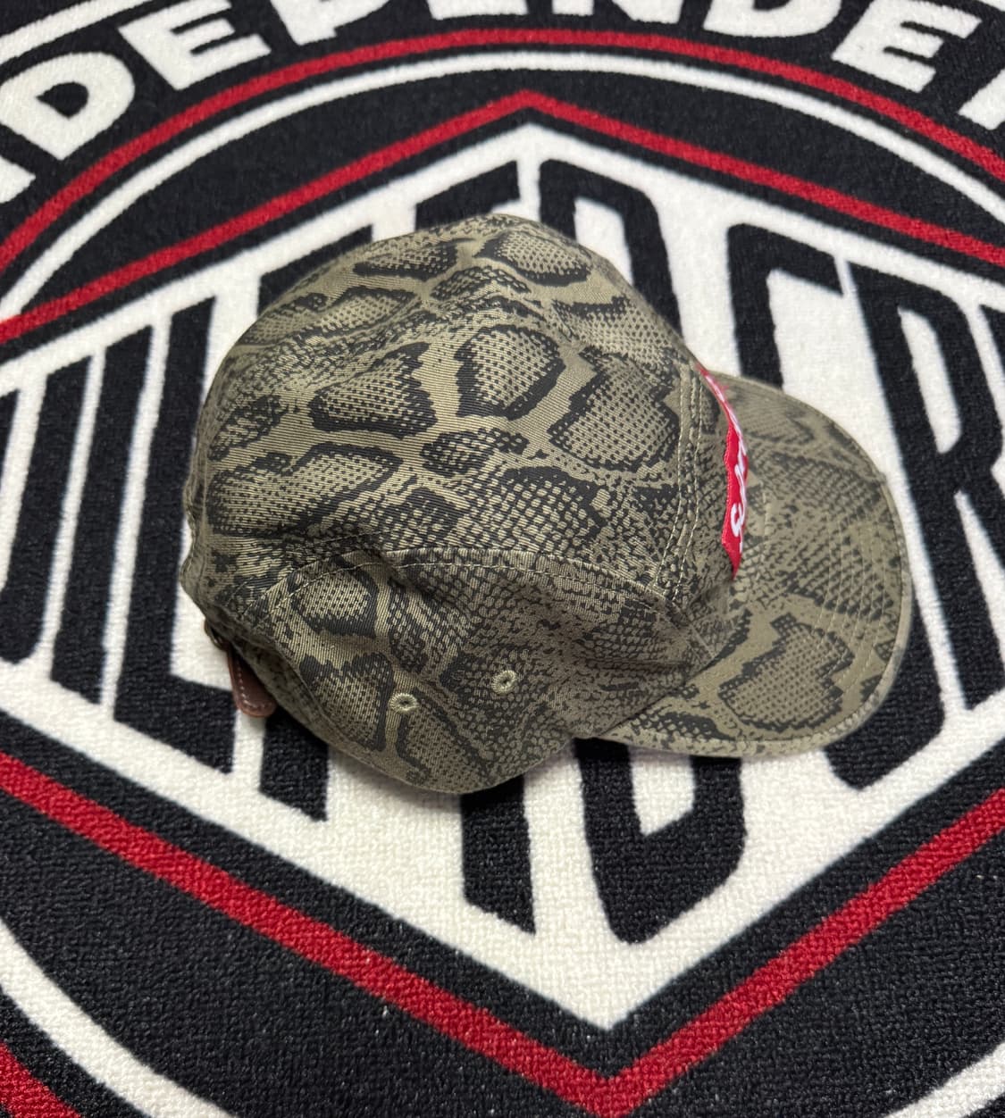 슈프림 워시드 치노 트윌 캠프캡 스네이크 레드 박스 로고 상품이미지2