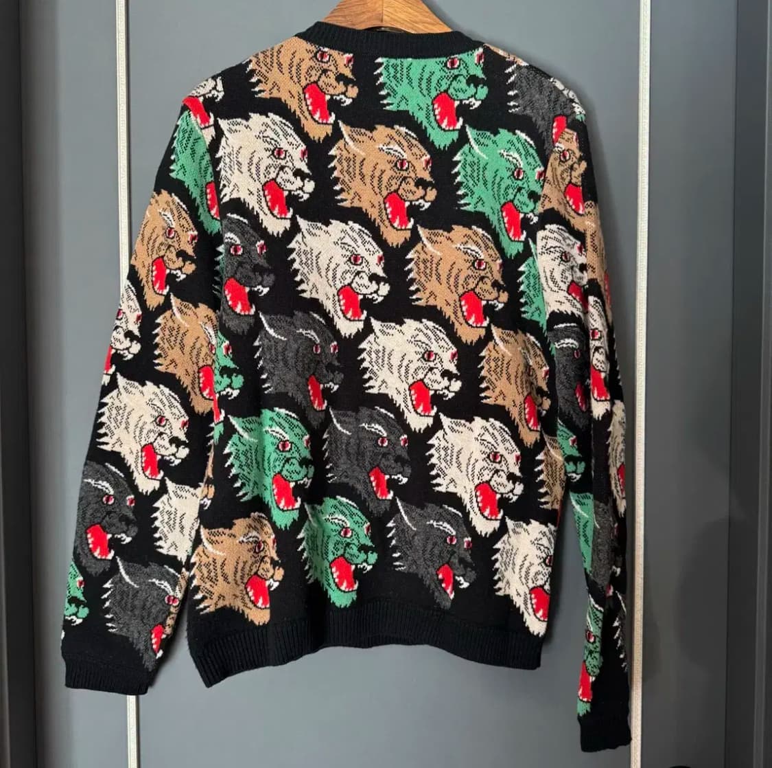 구찌 블랙팬서 울스웨터 상품이미지2