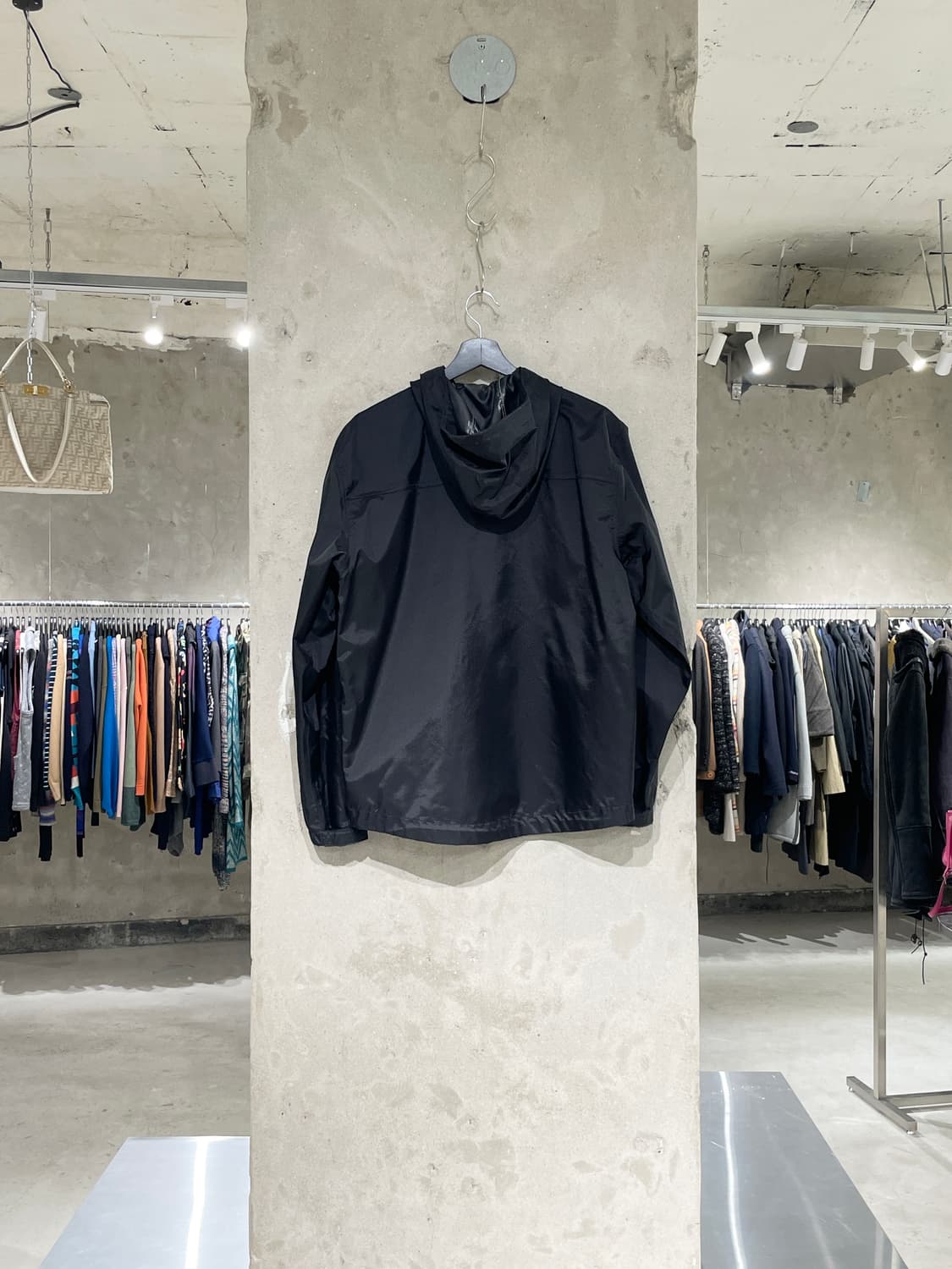 칼하트 블랙 벨크로 나일론 자켓 상품이미지6