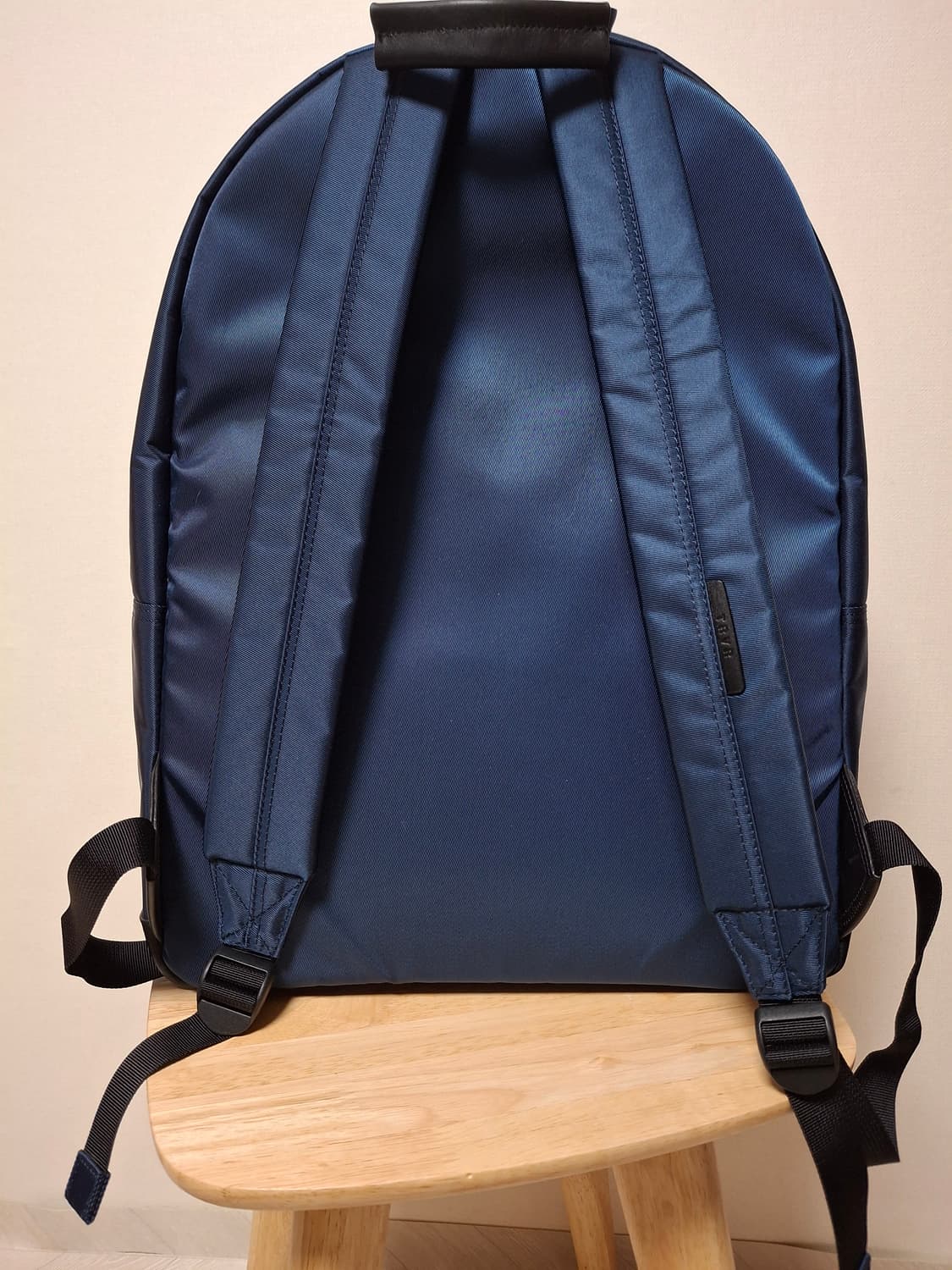 [무료배송] trvr 데이팩 백팩 네이비 상품이미지5