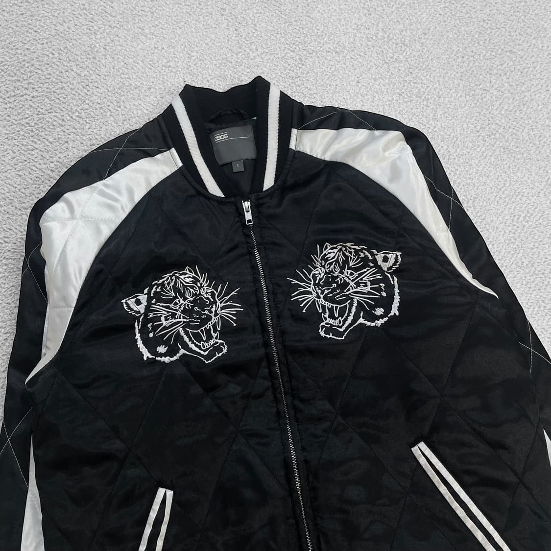 아소스 Asos 타이거 자수 스카잔 자켓 상품이미지3