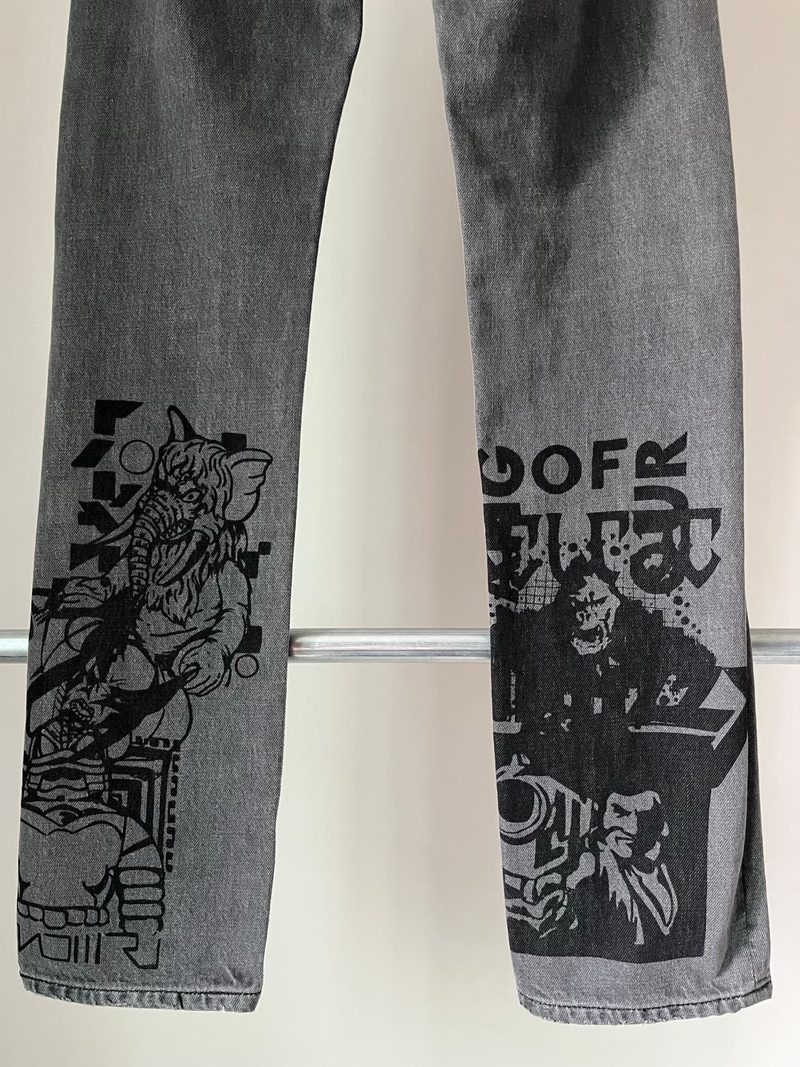 Neighborhood Graphic Print Denim Pants 상품이미지3