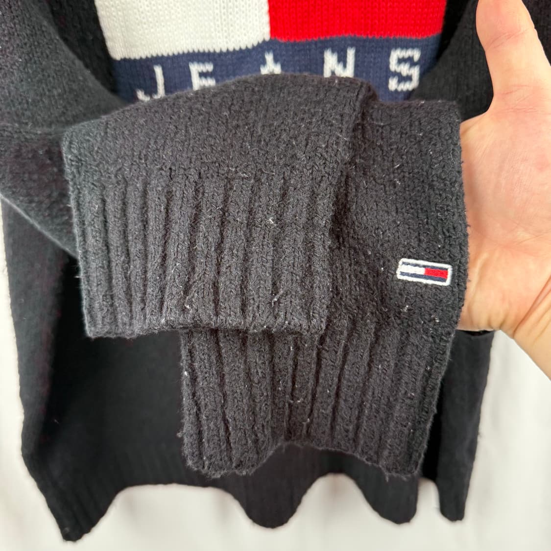 (M) 타미진스 멜란지 플래그 립 스웨터 블랙 상품이미지4