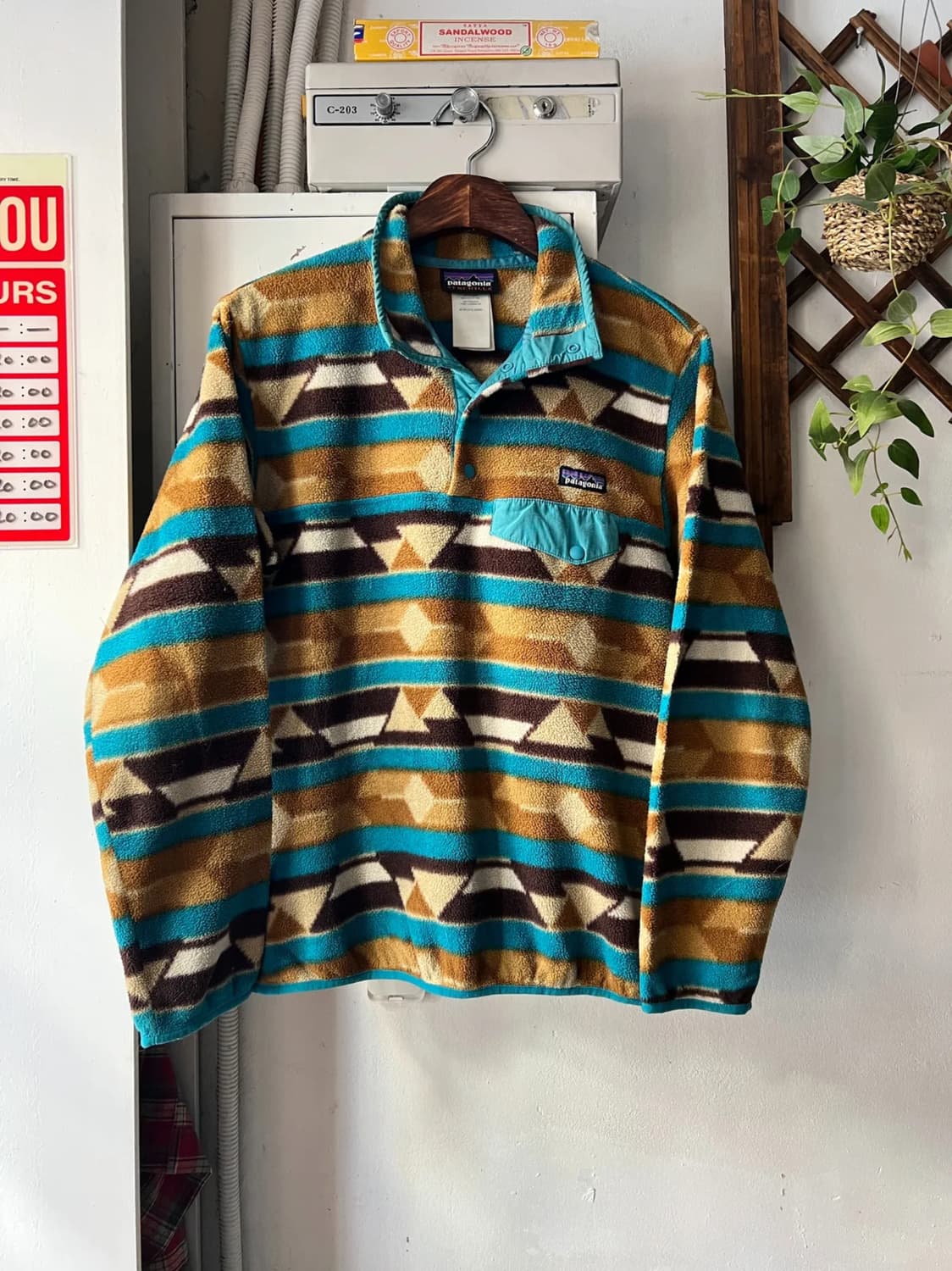 [S]파타고니아 우먼스 신칠라 나바호 패턴 플리스 풀오버 스웻셔츠 상품이미지1