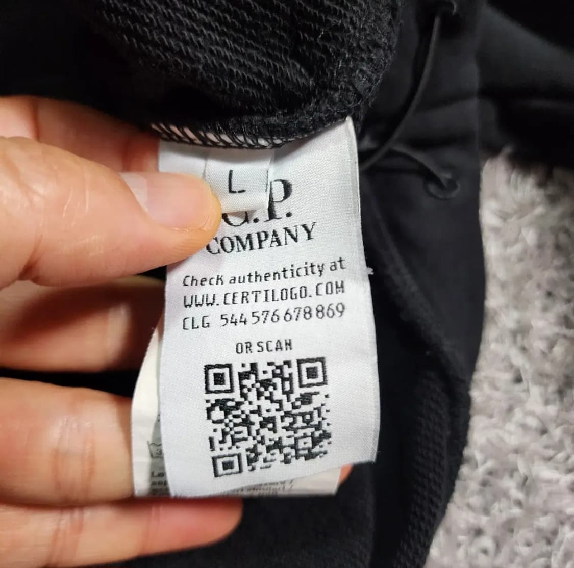 C.P컴퍼니 맨투맨 L 상품이미지8