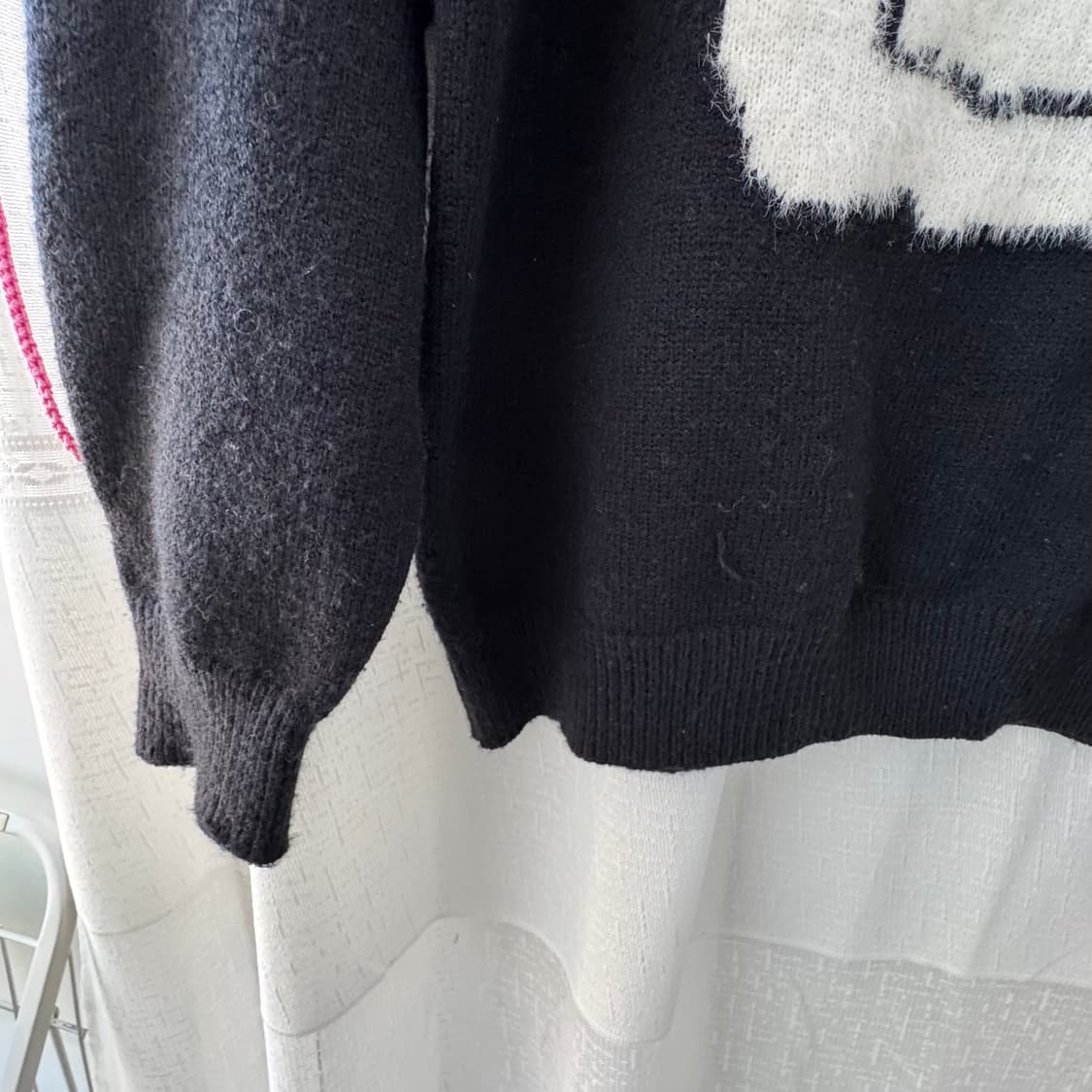 블랙 화이트 토끼패턴 니트 긴팔 스웨터 상품이미지4