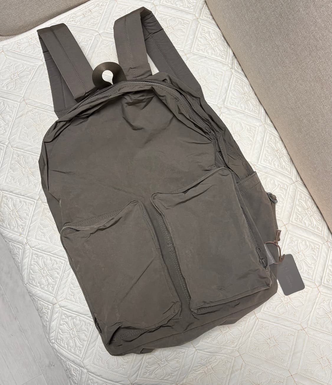 아미아칼바 백팩 그레이 상품이미지1