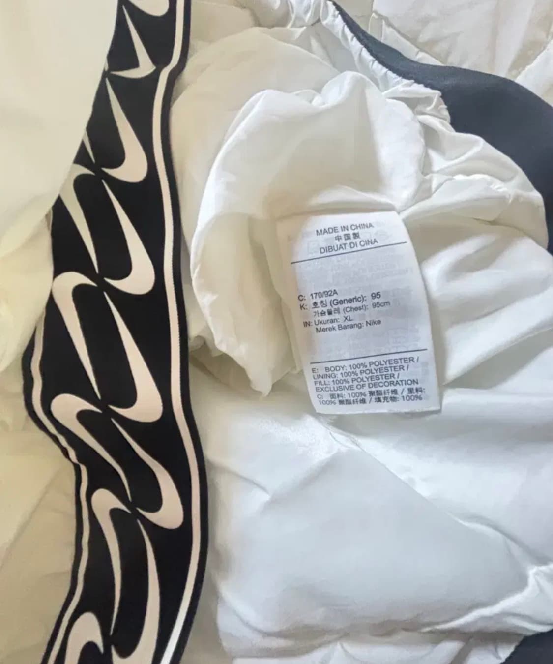 나이키 스우시 화이트 경량 롱패딩 L-XL  상품이미지6