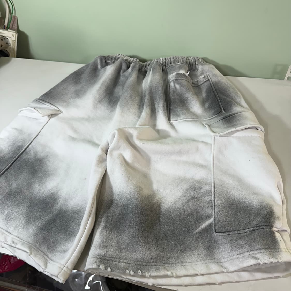 M-L 빈티지 검흰  와이드핏 블리치 밴딩 스웻반바지  상품이미지6