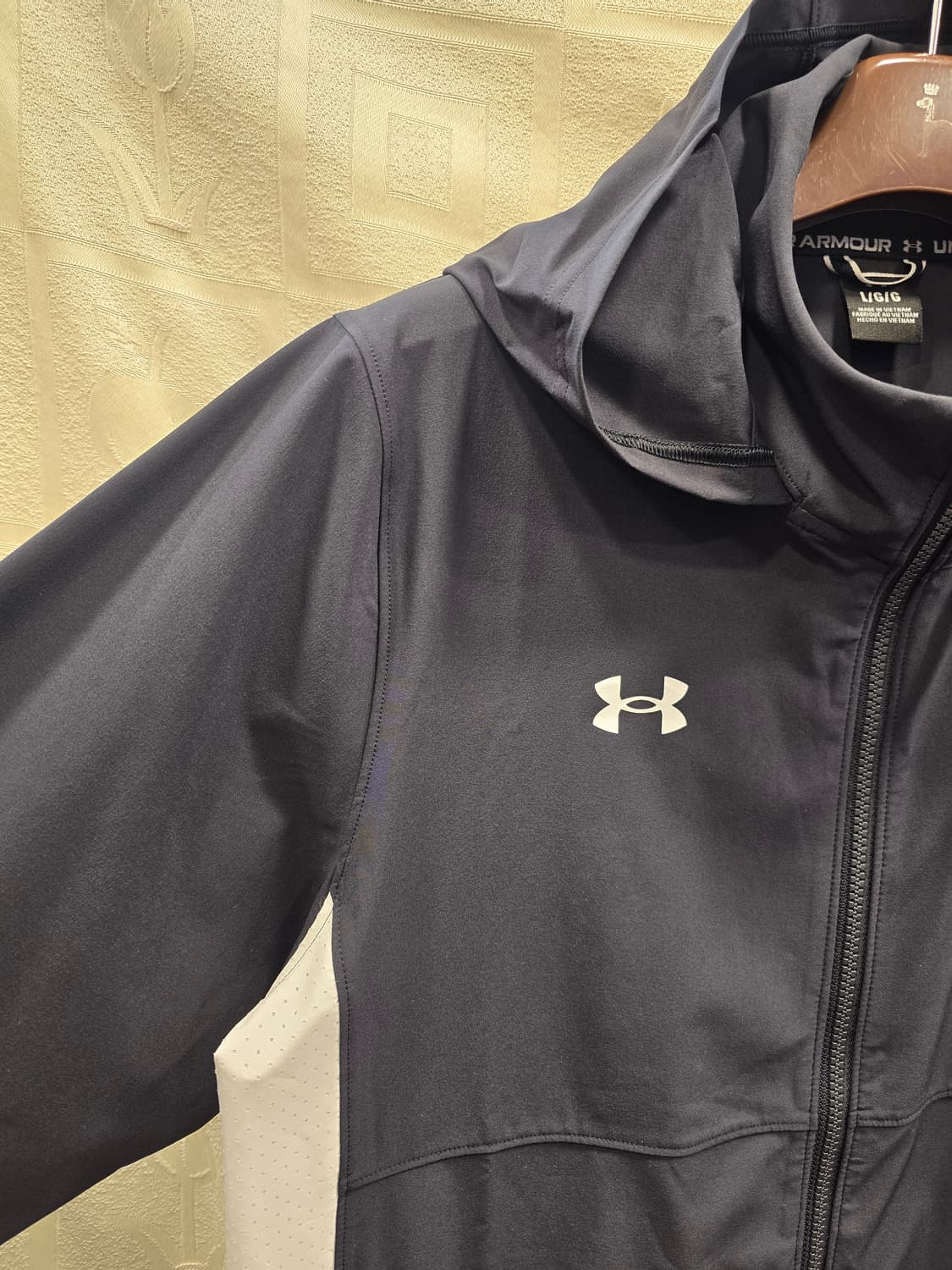 언더아머 후드 집업 바람막이 자켓 L (100) 상품이미지3