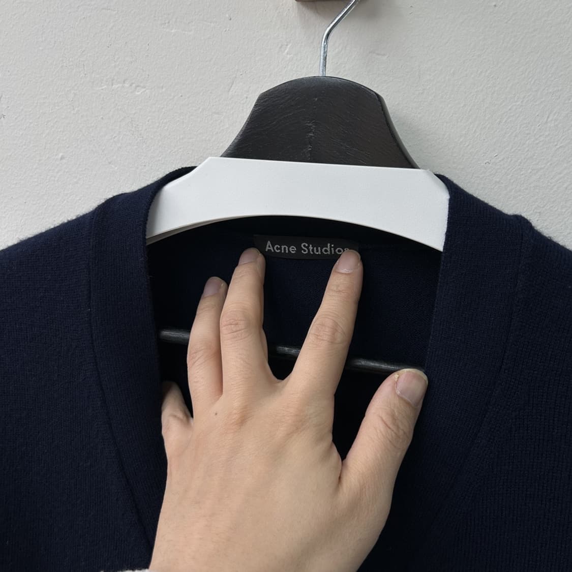 15906 - 아크네 스튜디오 케베 페이스 브이넥 가디건 상품이미지3