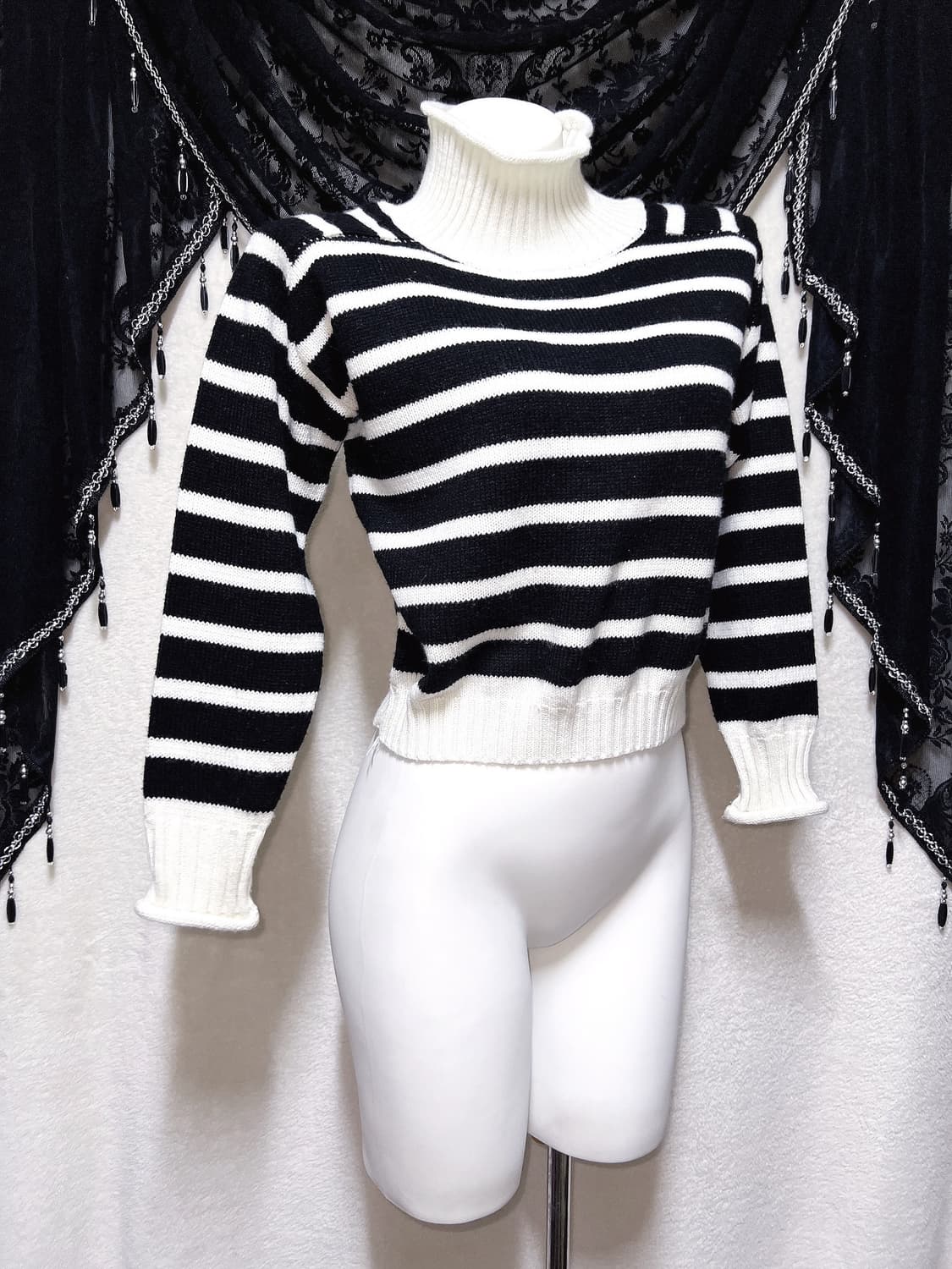 블랙화이트 스트라이프 터틀넥 목폴라 크롭니트 로맨틱갸루 로걀탑 하구미 상품이미지2