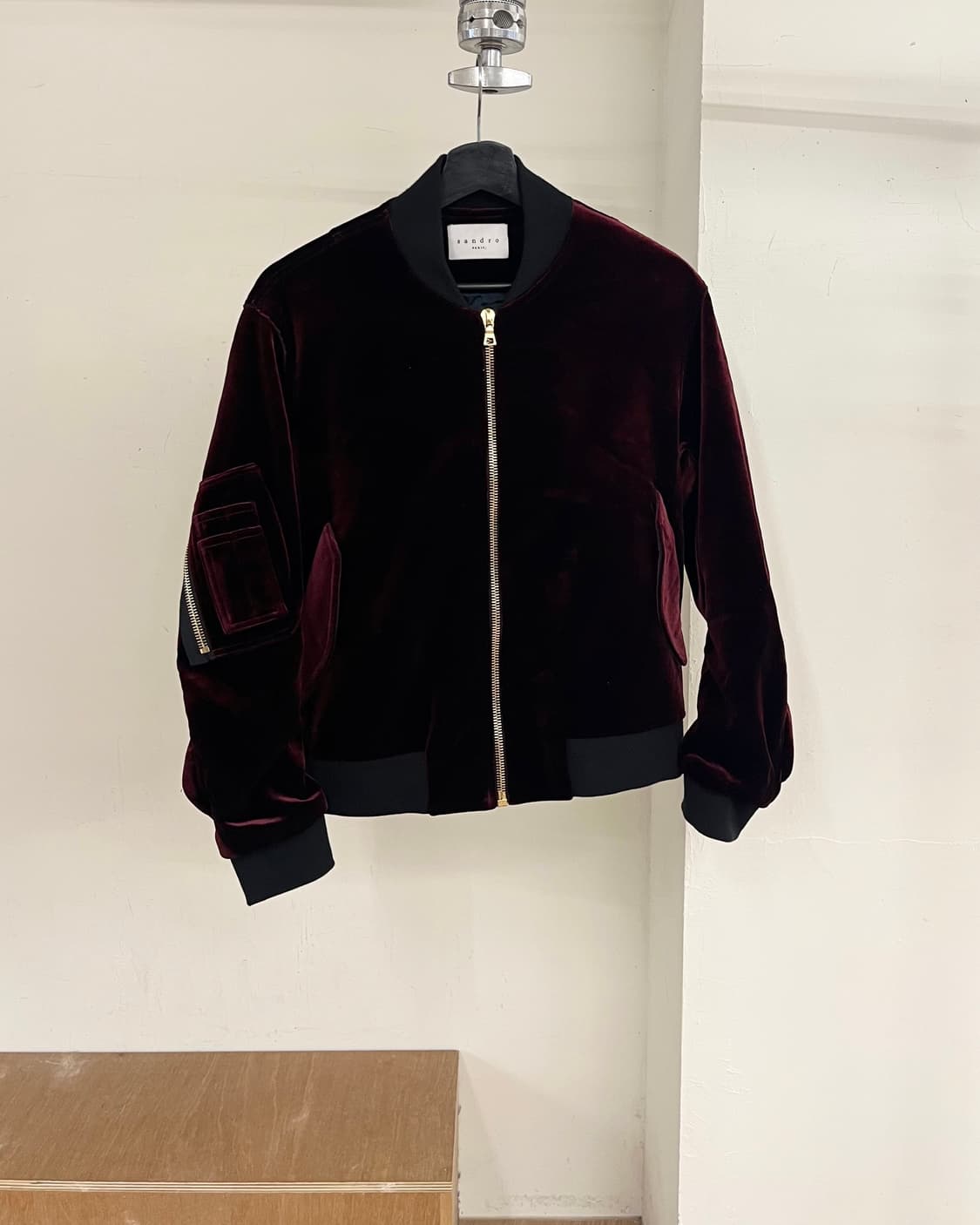 산드로 버건디 벨벳 봄버 자켓 상품이미지1