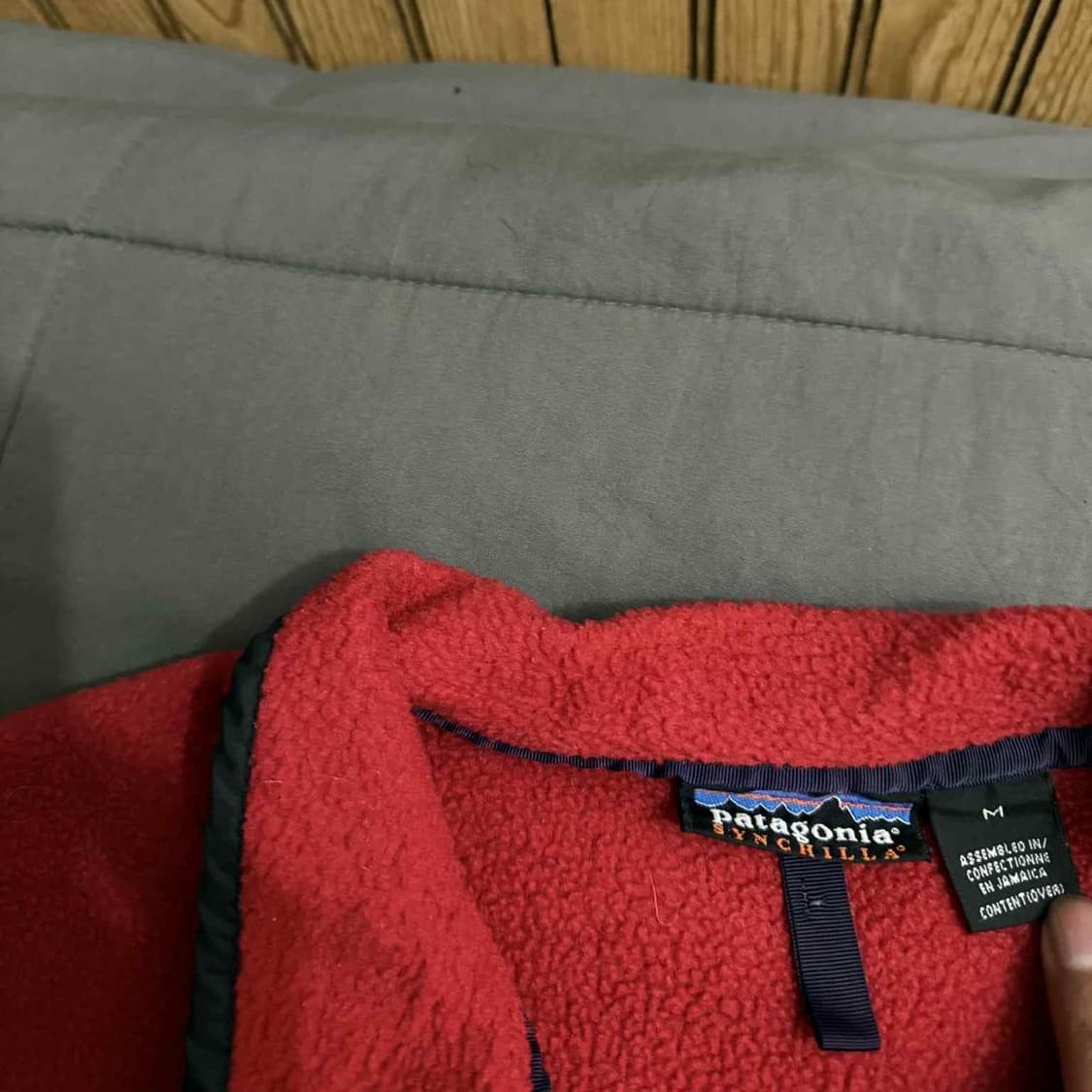 12FW 파타고니아 클래식 신칠라 스냅-티 플리스 풀오버 레드/블랙 상품이미지3