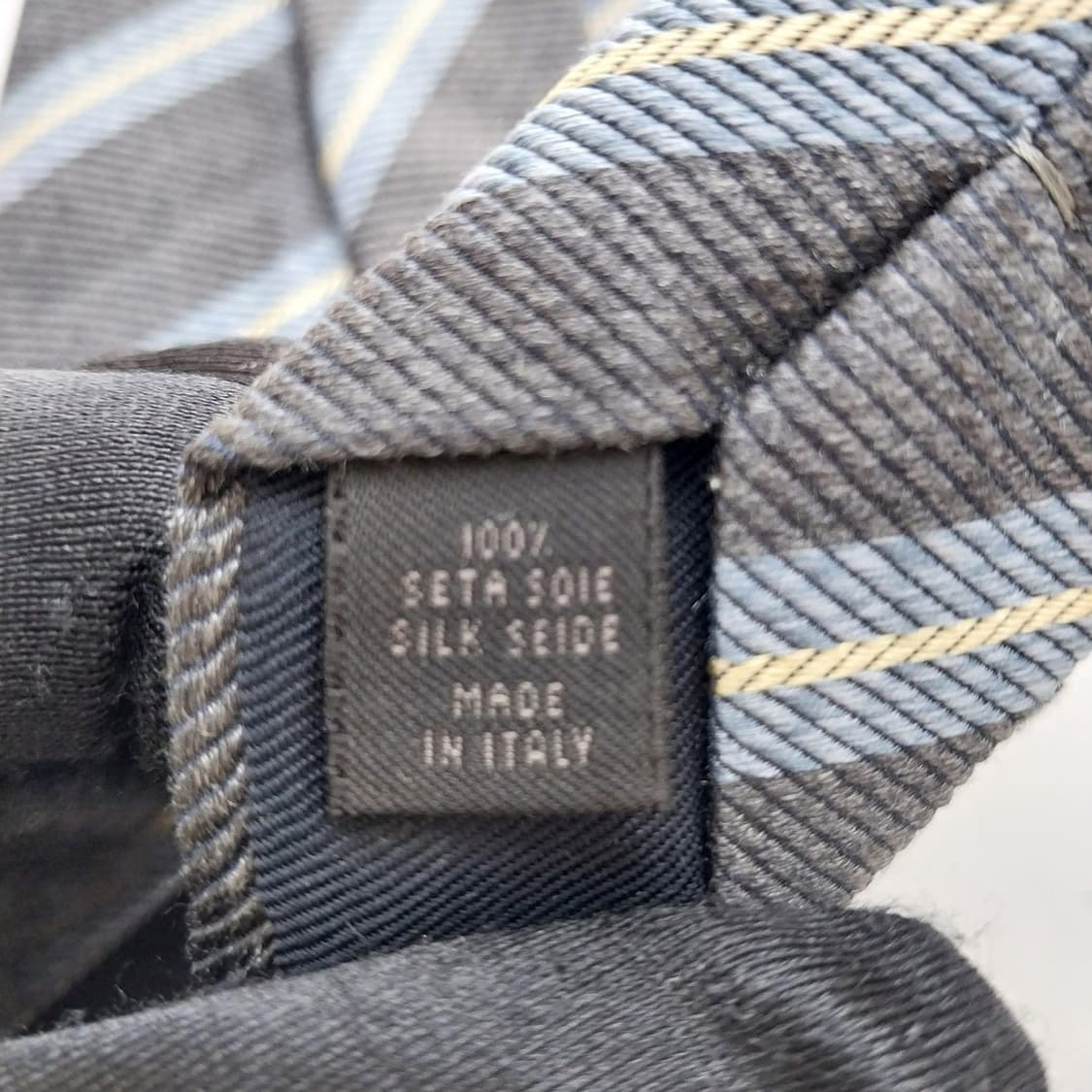 알테아 실크 그레이 스트라이프 넥타이 9.9cm A+등급 K1309
 상품이미지10