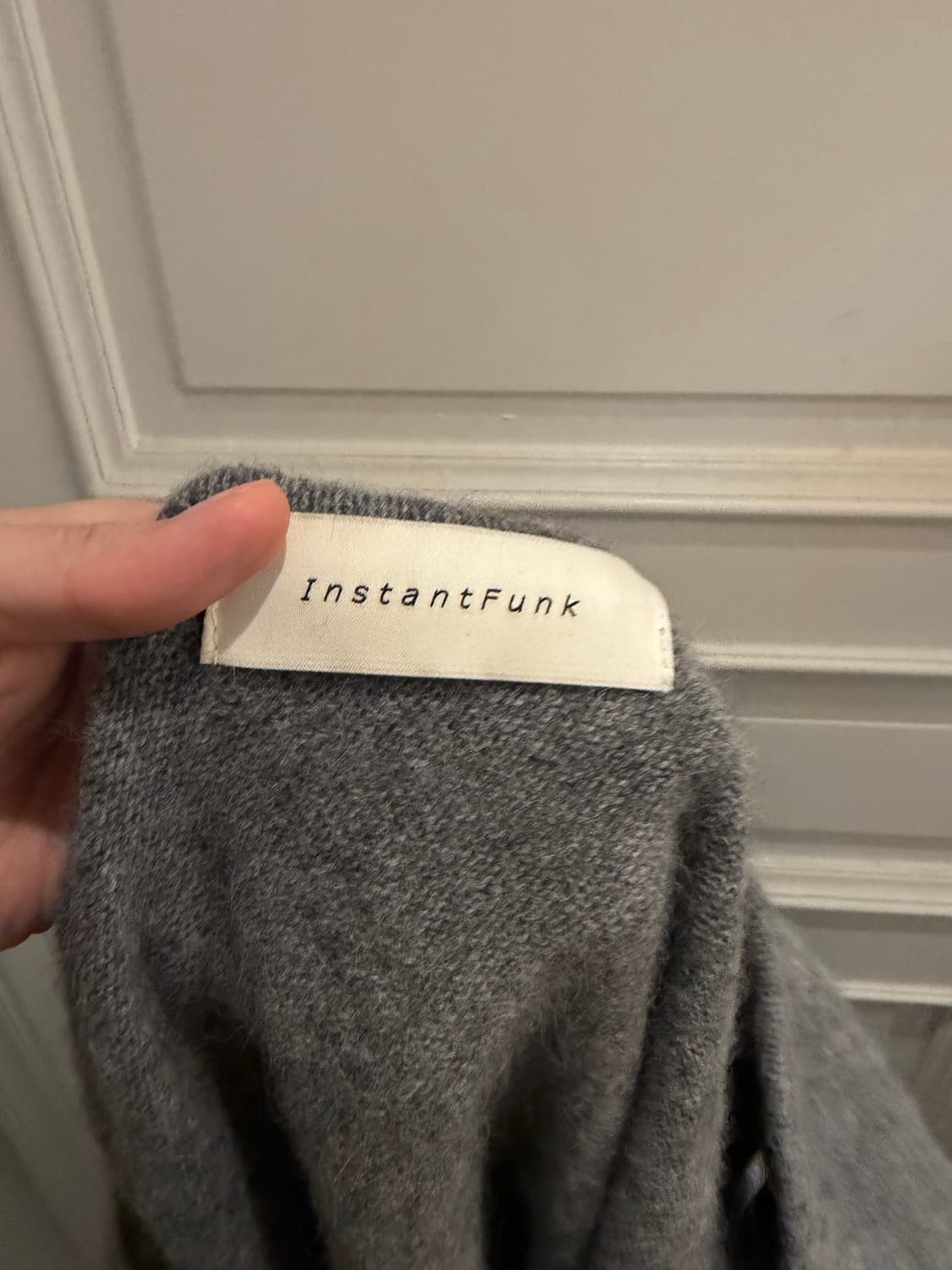 instantfunk 라쿤 오프숄더 니트 상품이미지4