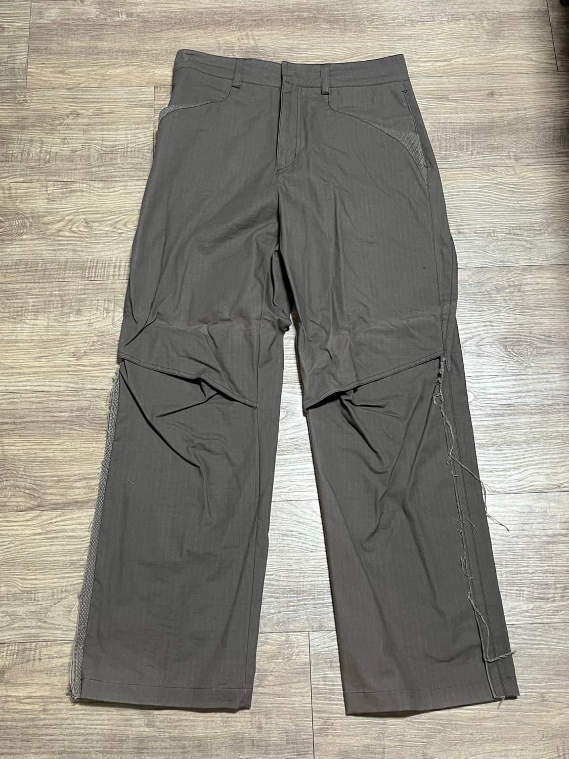 xlim ep.5 10 trousers 그레이 컬러 상품이미지6