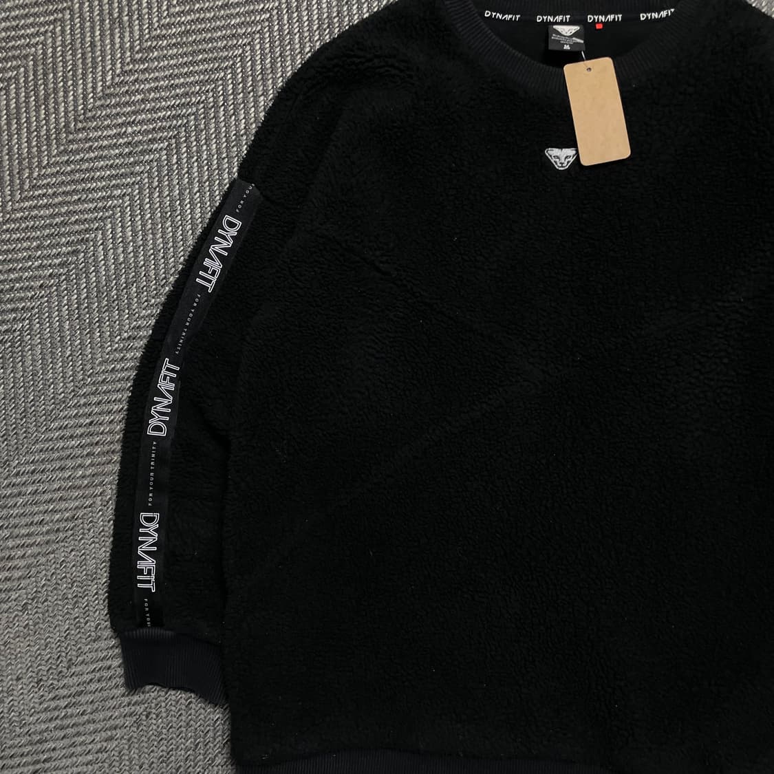 다이나핏 센터로고 블랙 플리스 맨투맨o 5095 상품이미지2