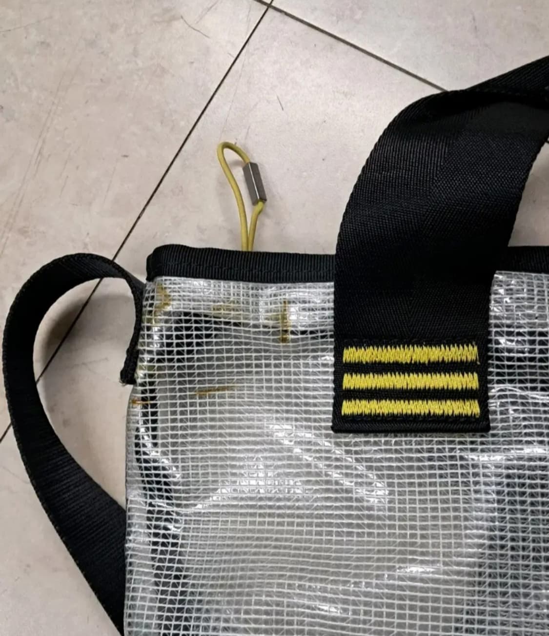 아크네스튜디오  크로스백 상품이미지3