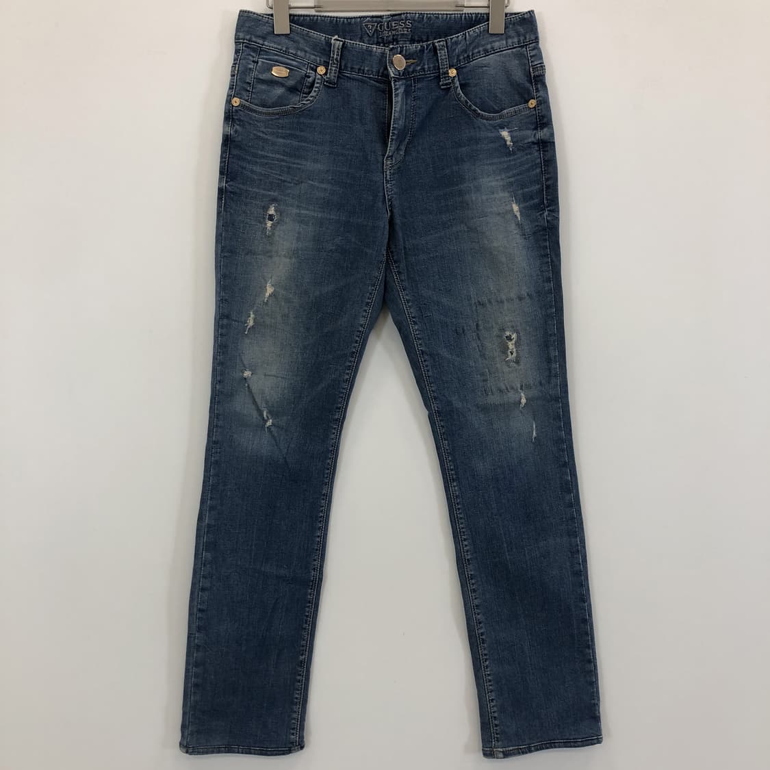 게스 프리미엄 금장 스틸로고 데님진 30 인치 상품이미지1