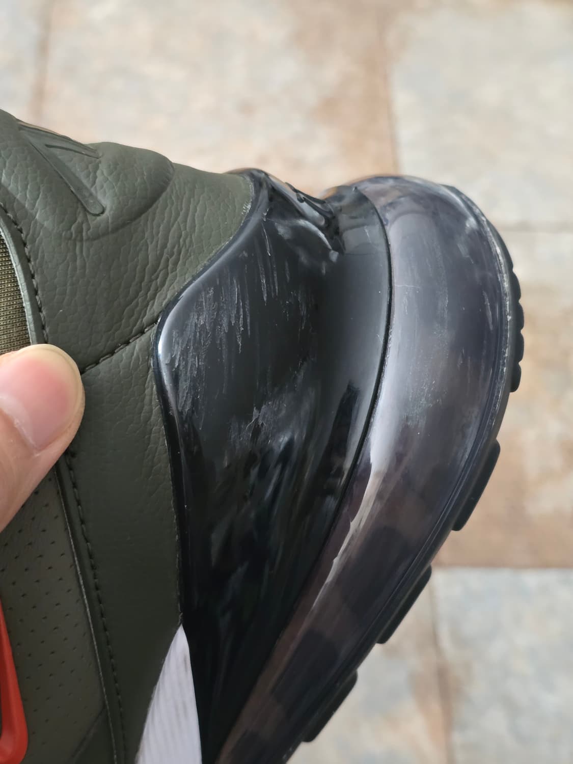 (265)나이키 에어맥스 270 프리미엄 레더 올리브 상품이미지9