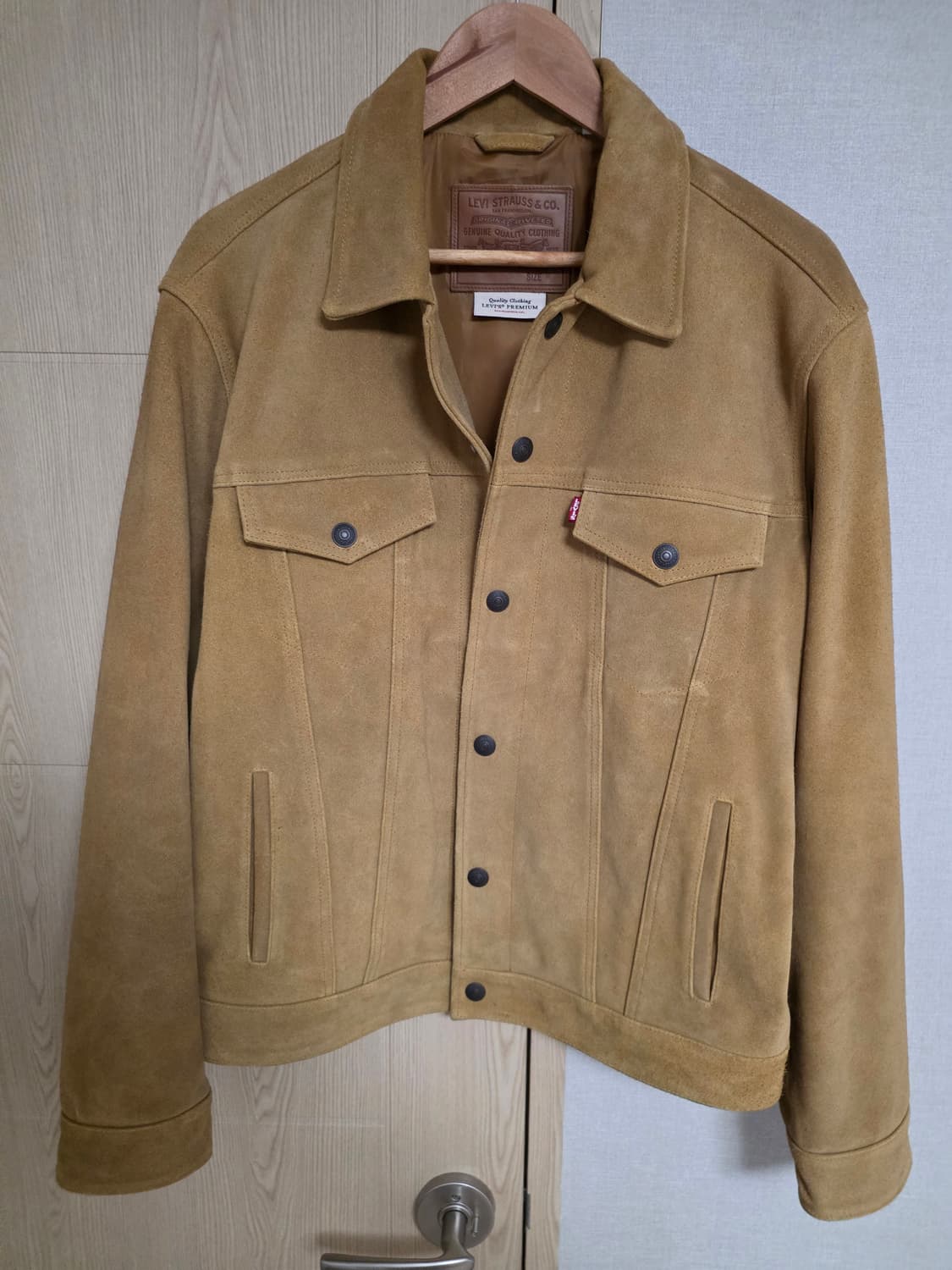 [M] 리바이스 프리미엄 리얼 스웨이드 트러커 상품이미지1