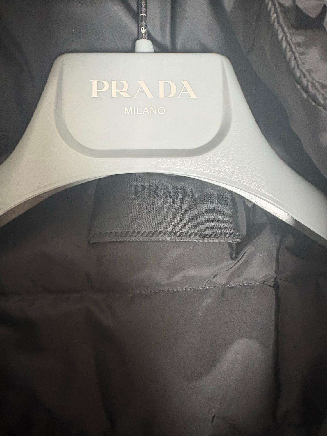 프라다 SGN955 리나일론 패딩 자켓 블랙 48사이즈 상품이미지3