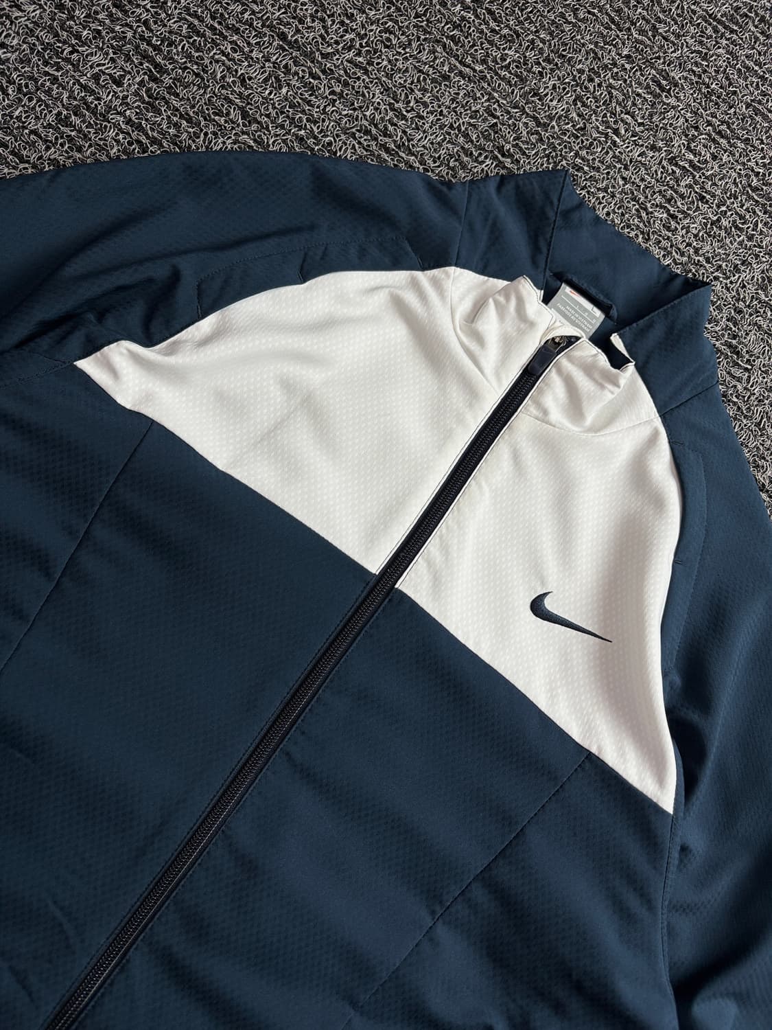 나이키 스우시 올드스쿨 배색 바람막이 자켓 4000 상품이미지3