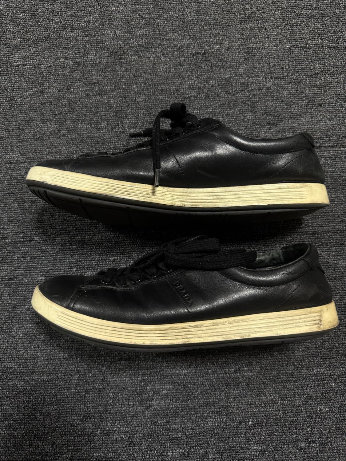 프라다 스포츠 네로비안코 레더 플랫 스니커즈 Prada Sport 상품이미지4