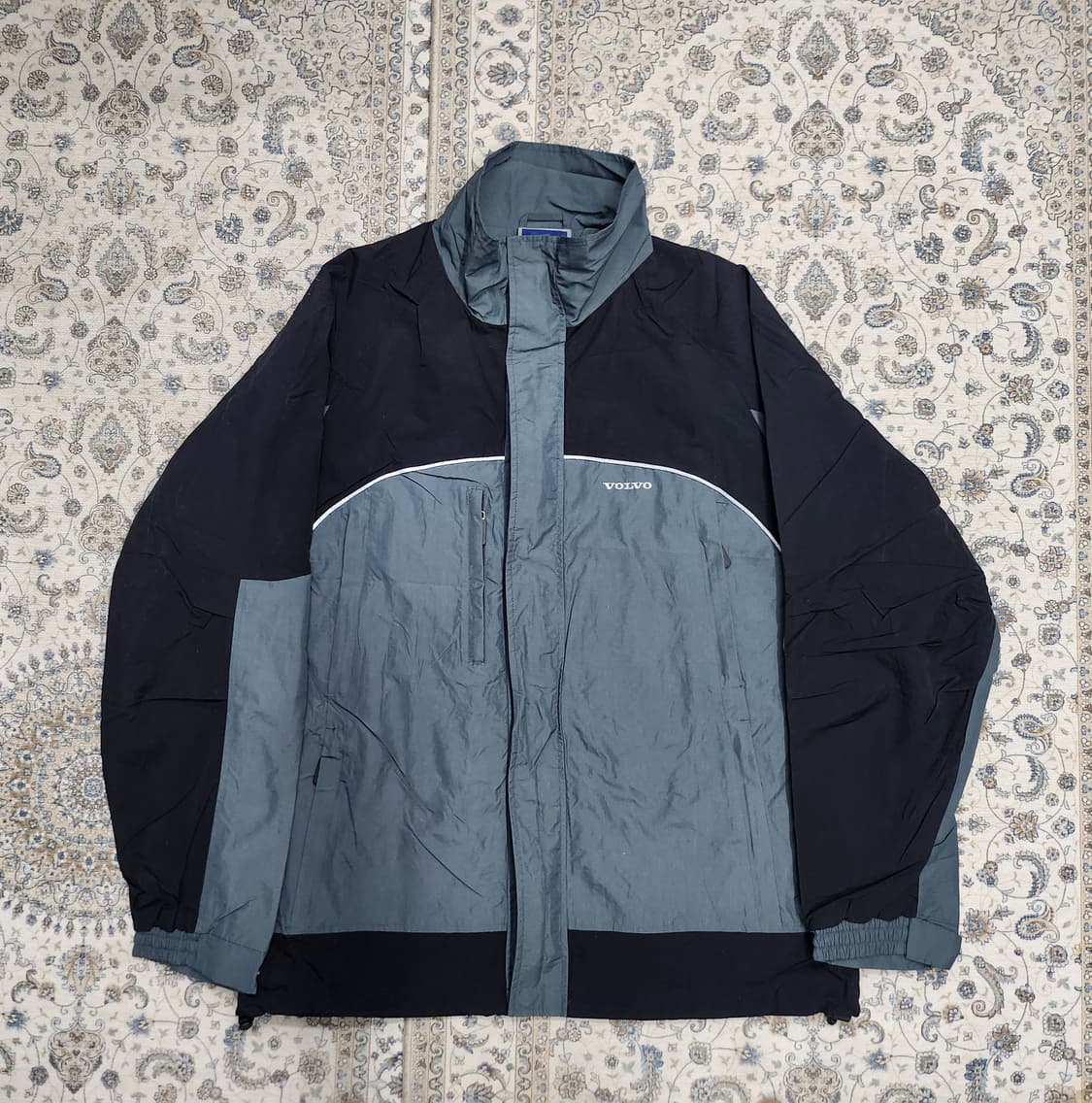 (새상품) VOLVO 볼보 바람막이 XL 상품이미지1