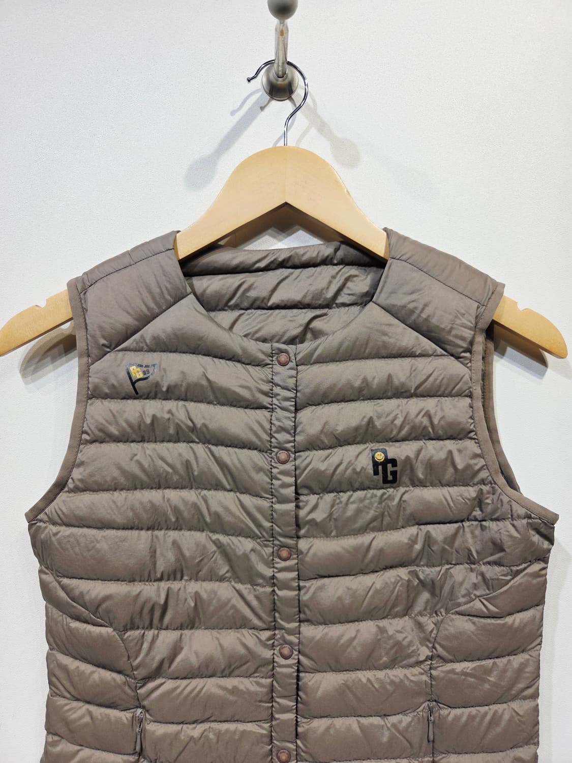 파리게이츠(PEARLY GATES) 여성 구스다운 베스트 상품이미지3