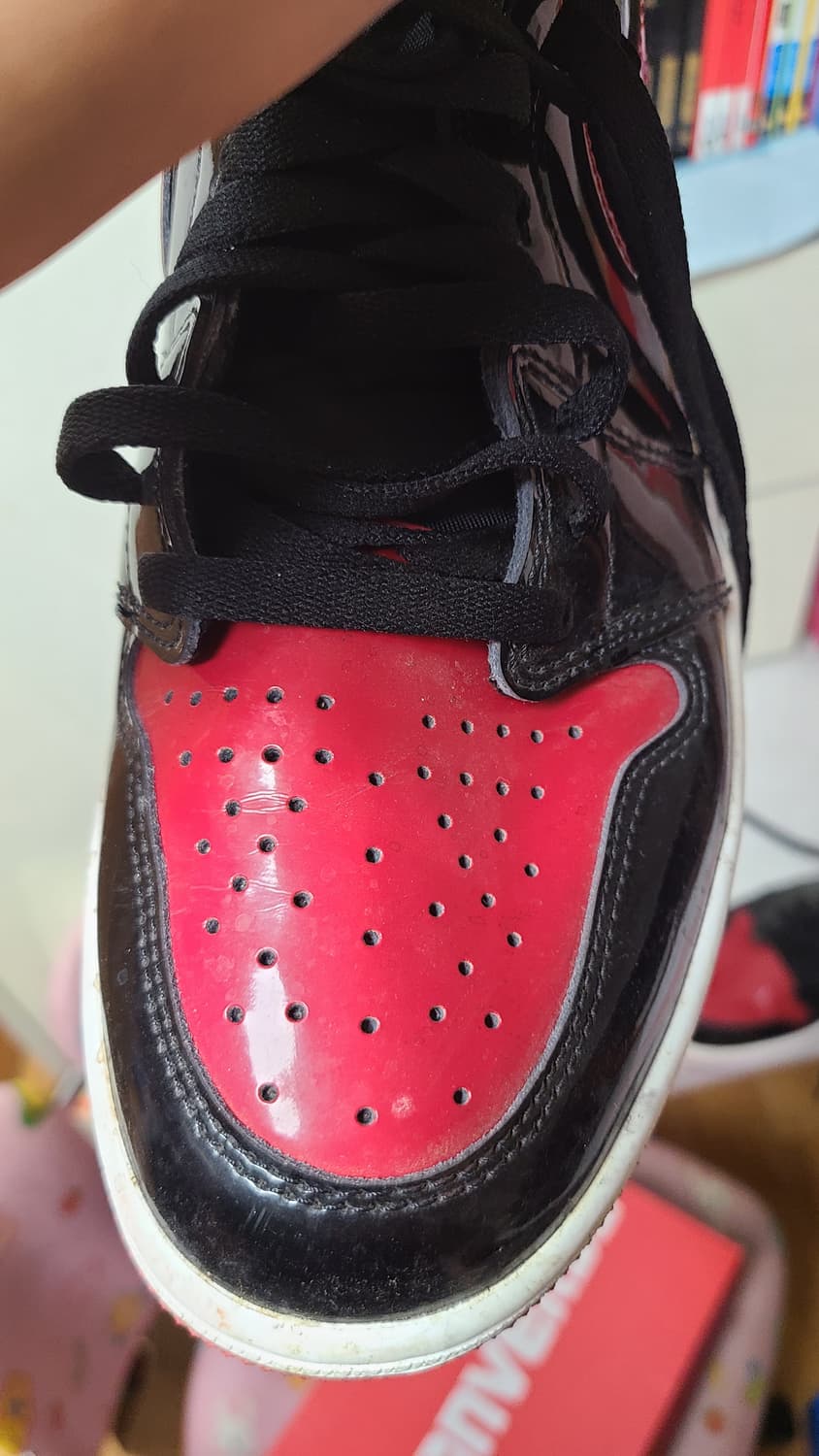 조던1 레트로 하이 OG 페이턴트 브레드 (사이즈280) 상품이미지4