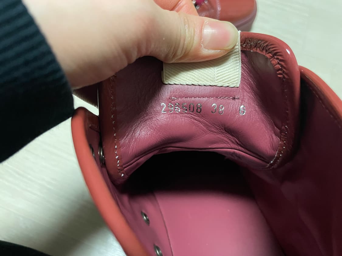 구찌(Gucci)의 페이턴트 레더 하이탑 스니커즈 상품이미지9