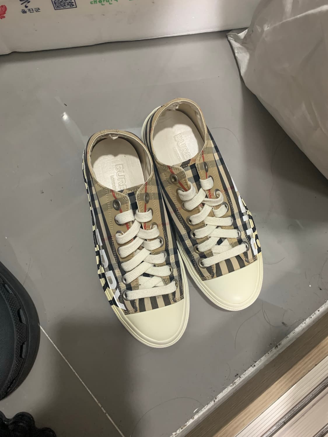 버버리 신발 (240-245) 상품이미지2