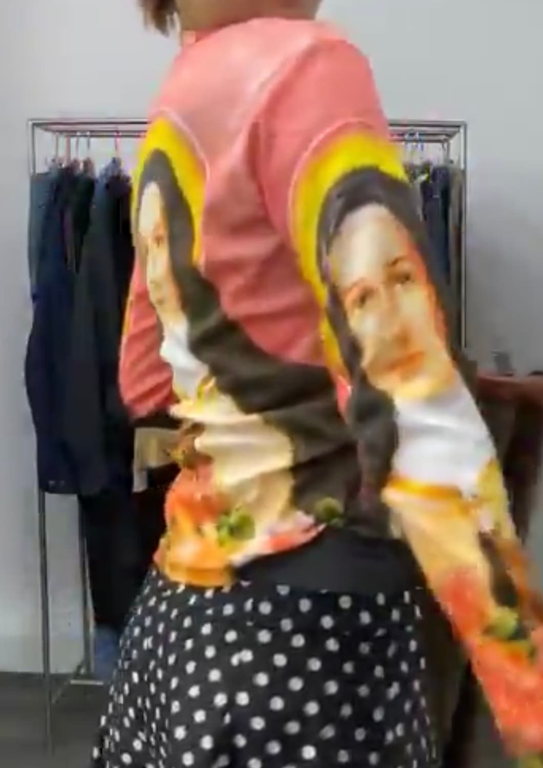 마리아 프린팅 티셔츠 상품이미지3