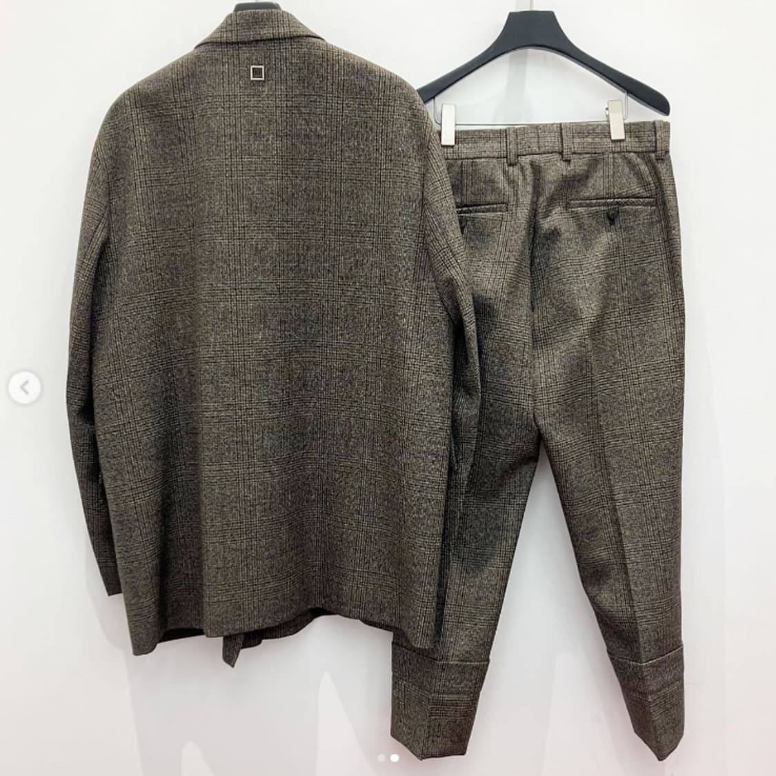 우영미 22fw 메인체크 셋업 브라운 50, 50 상품이미지7